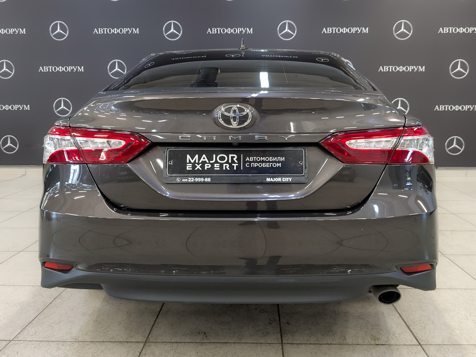TOYOTA Camry 2.50 (181 л.с), автомат, 2020, пробег 150 000 км