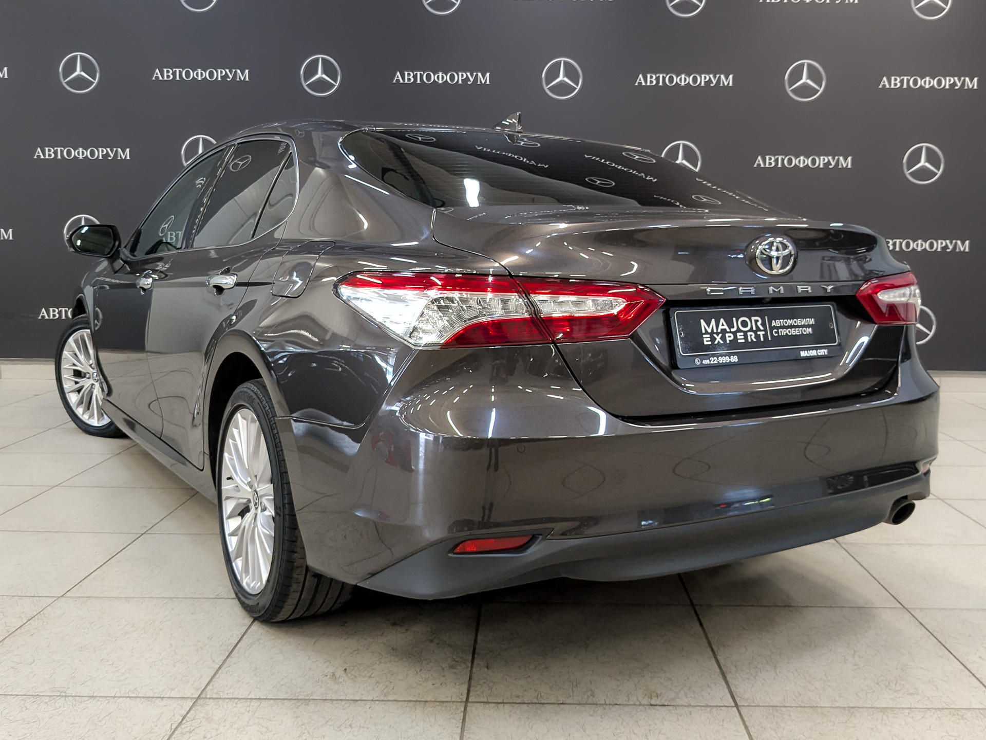 TOYOTA Camry 2.50 (181 л.с), автомат, 2020, пробег 150 000 км