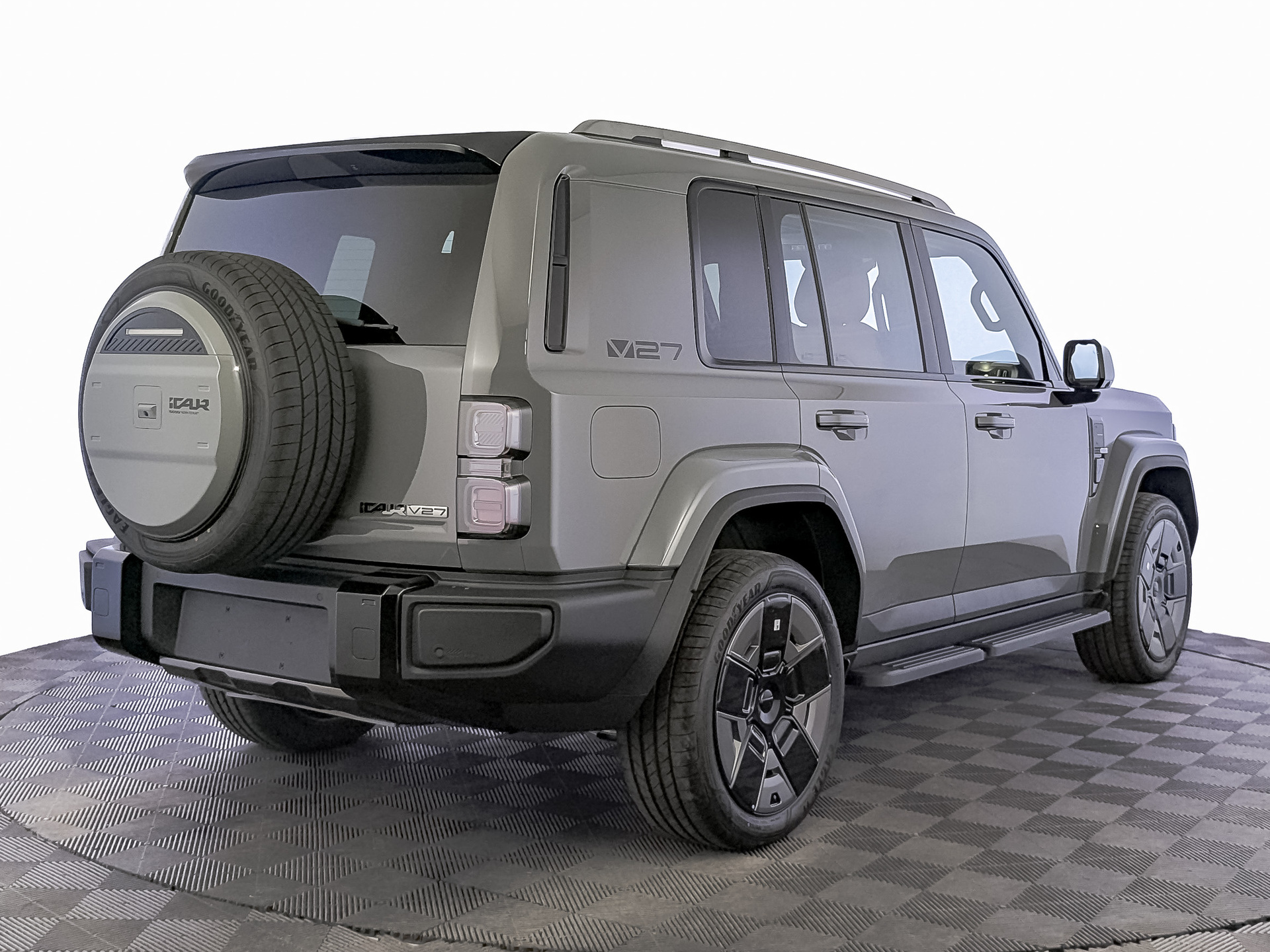 Фото Esteo V27 Премиум 1.5ELH/152 34,3кВт 4WD