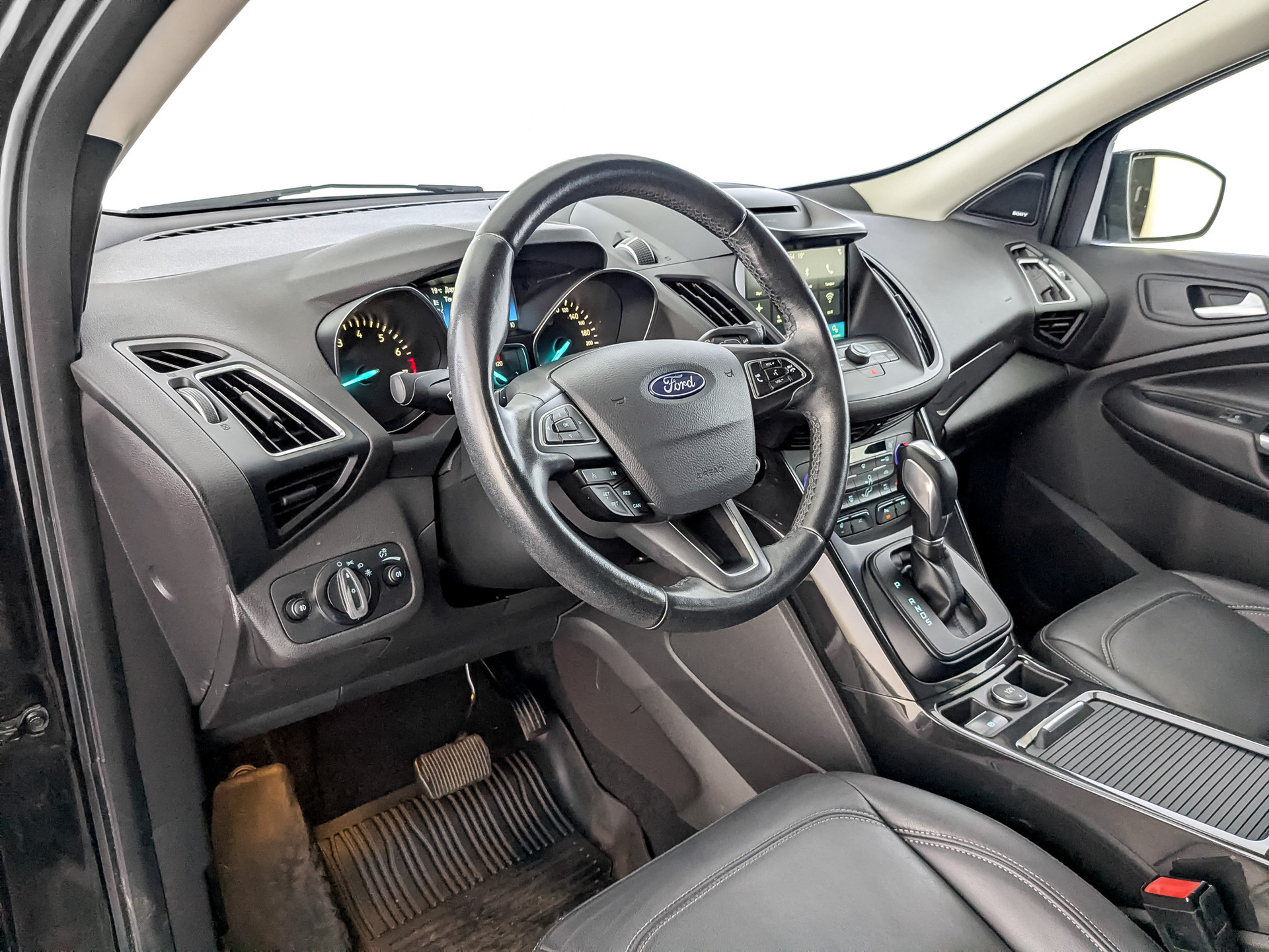 FORD Kuga 1.50 (150 л.с), автомат, 2017, пробег 89 000 км