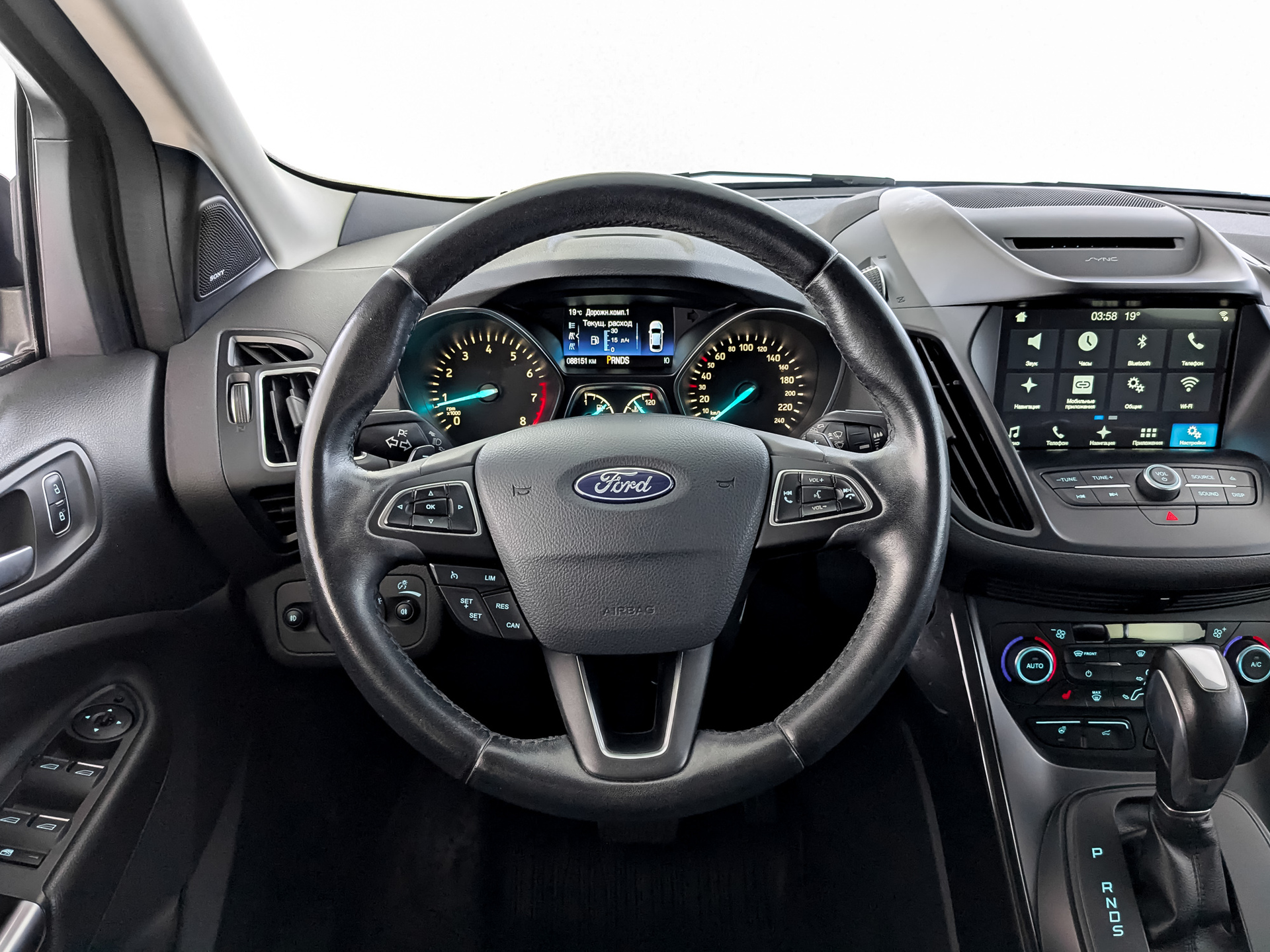 FORD Kuga 1.50 (150 л.с), автомат, 2017, пробег 89 000 км