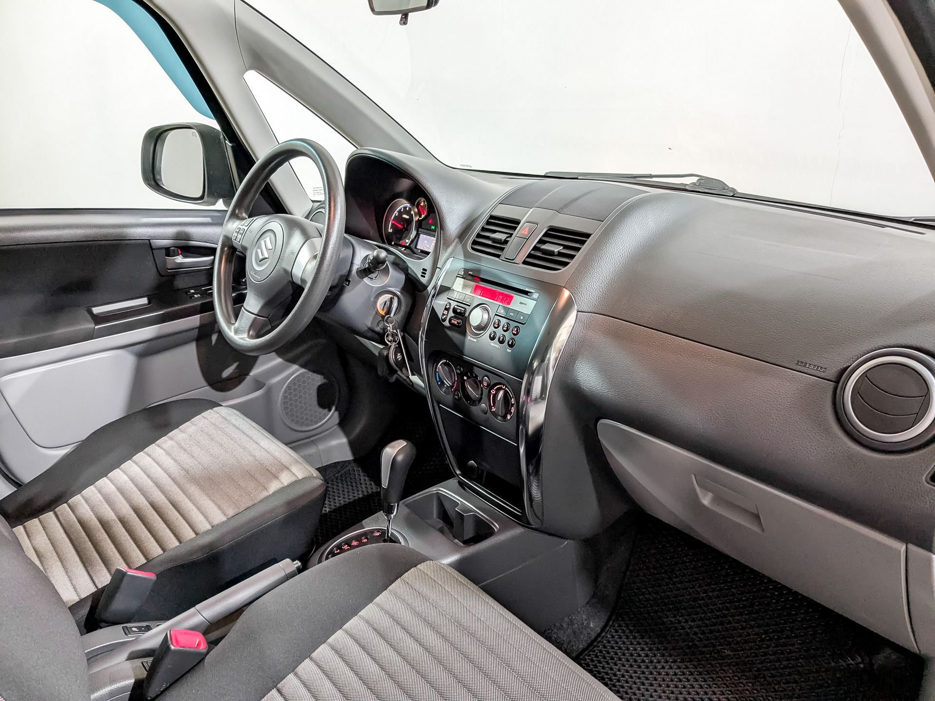 SUZUKI SX4 1.60 (112 л.с), автомат, 2014, пробег 63 273 км