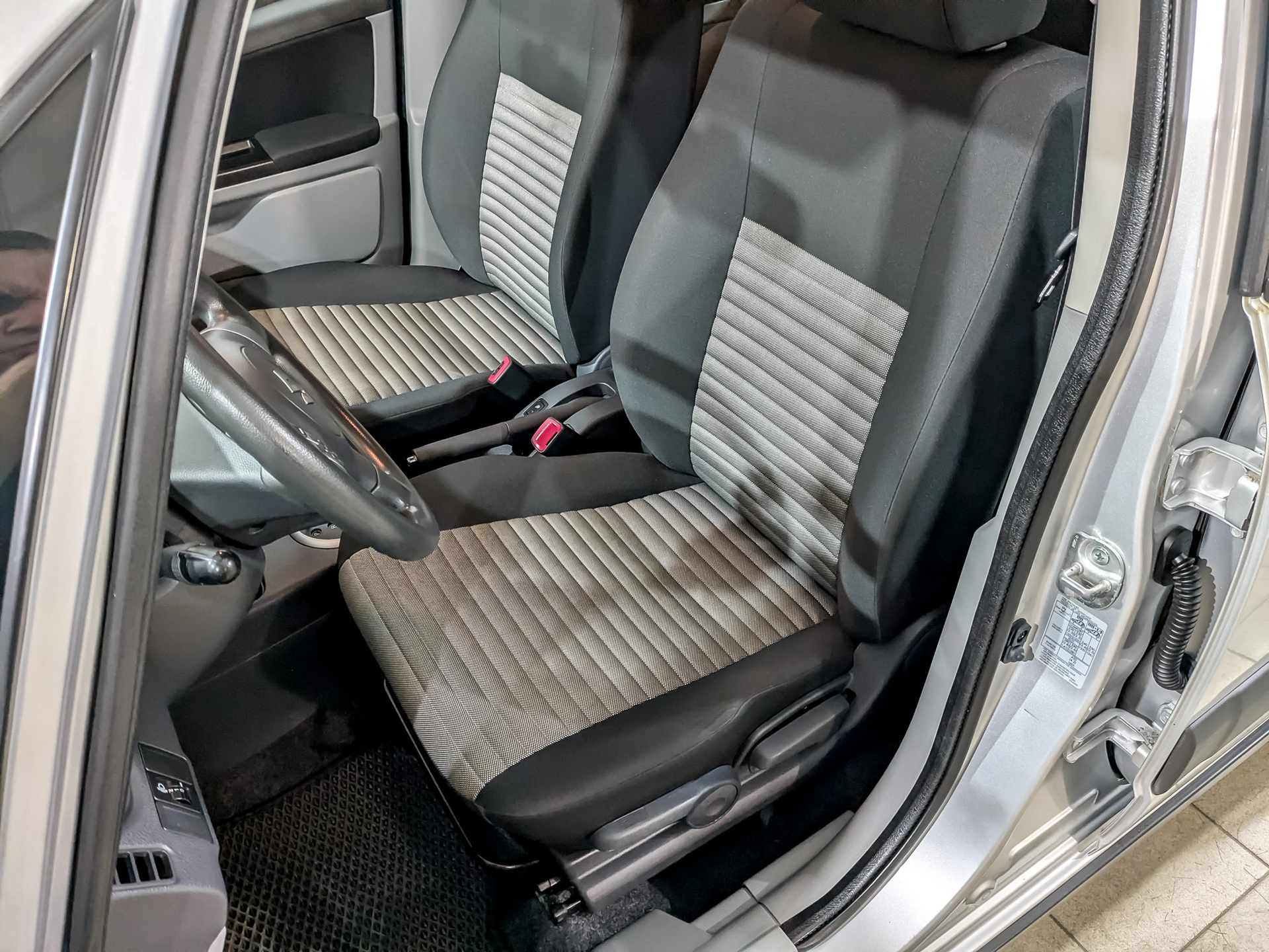 SUZUKI SX4 1.60 (112 л.с), автомат, 2014, пробег 63 273 км
