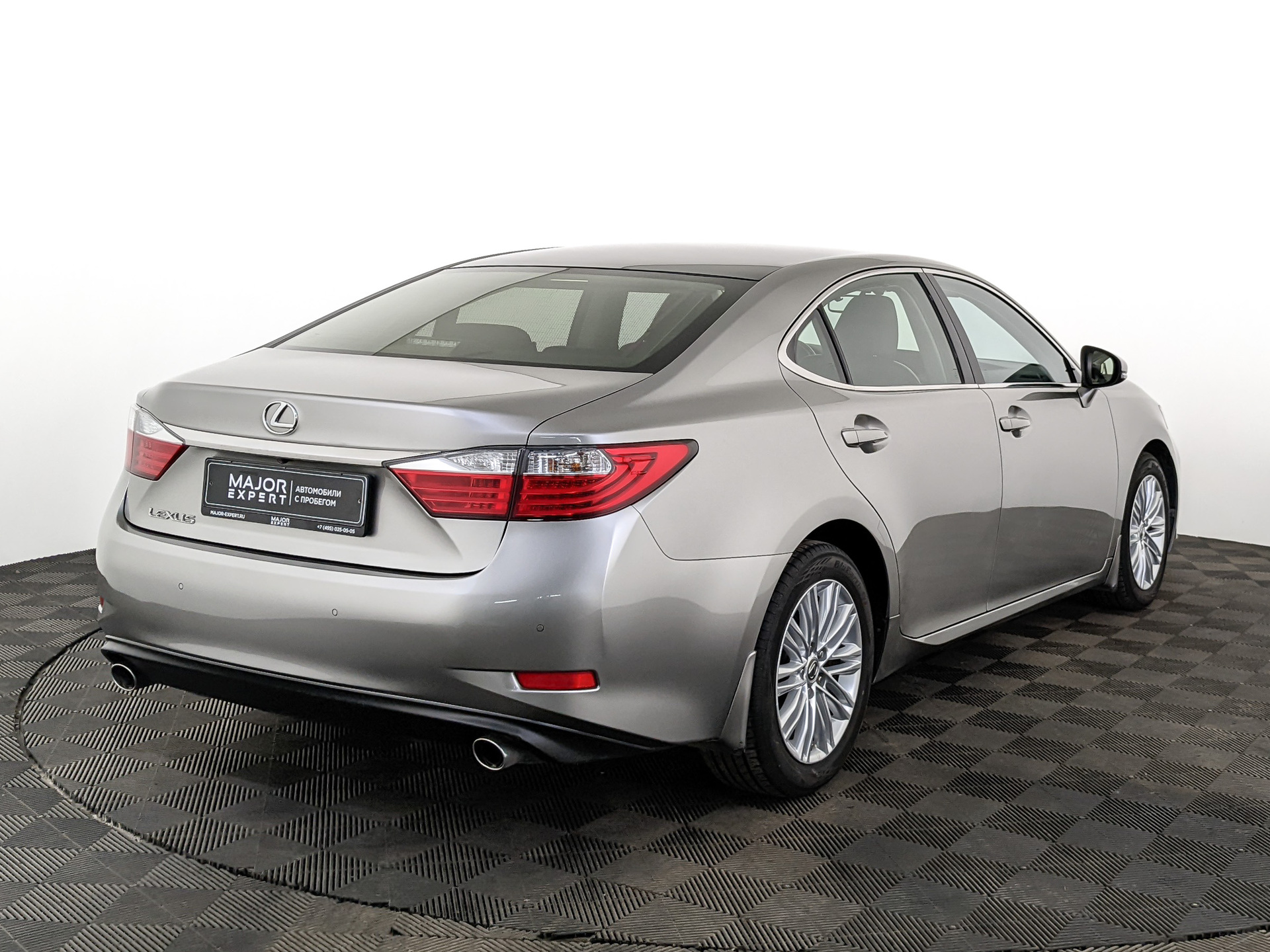 LEXUS ES 2.50 (184 л.с), автомат, 2015, пробег 100 023 км