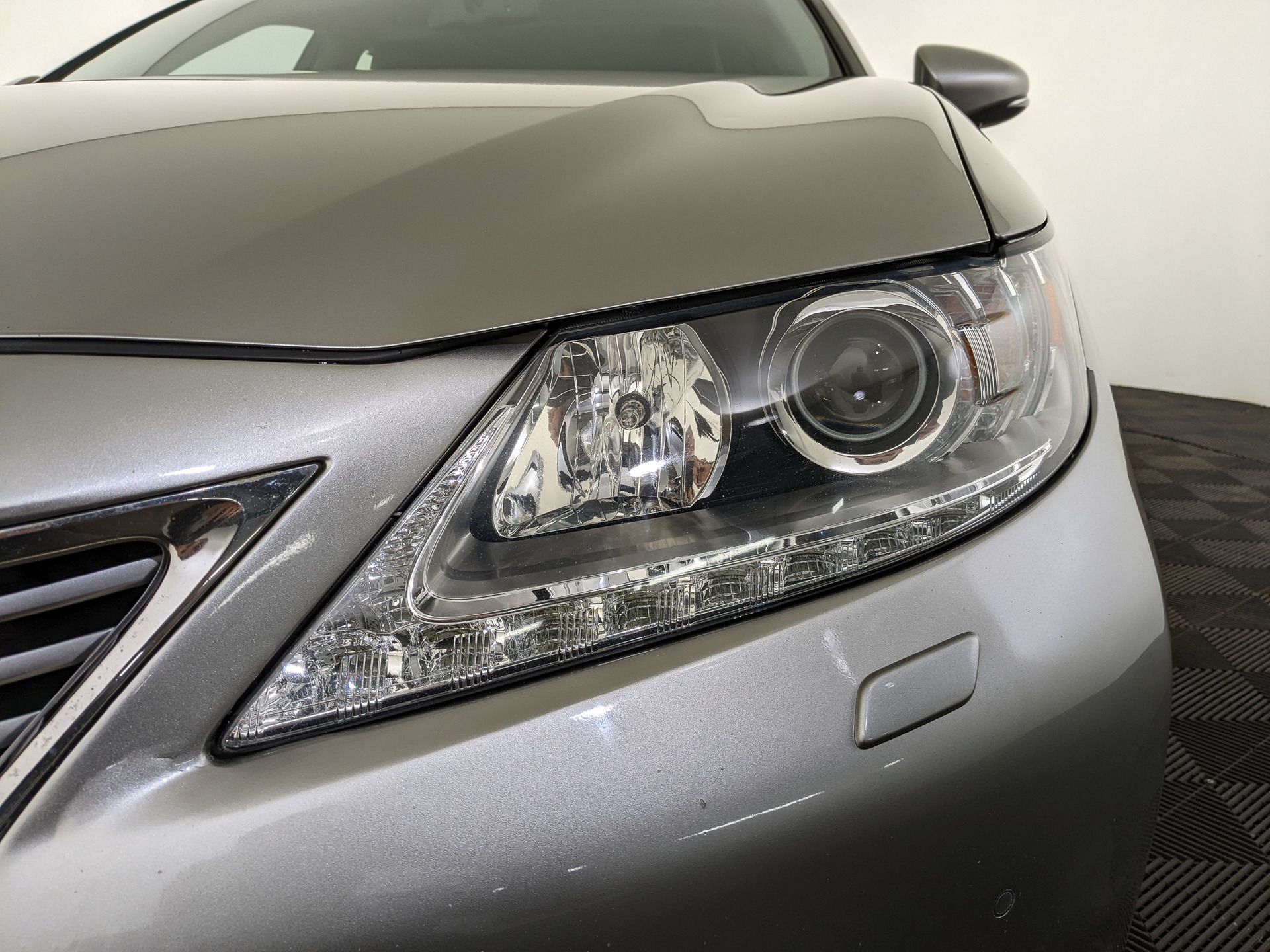 LEXUS ES 2.50 (184 л.с), автомат, 2015, пробег 100 023 км