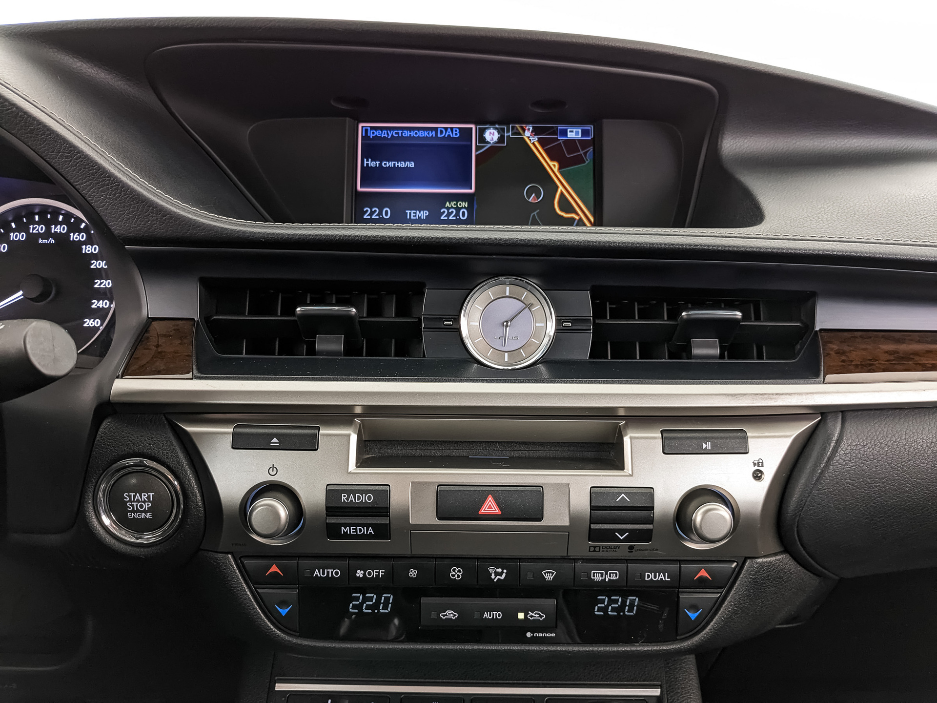LEXUS ES 2.50 (184 л.с), автомат, 2015, пробег 100 023 км