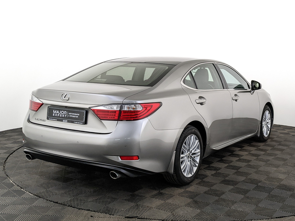 Lexus ES VI