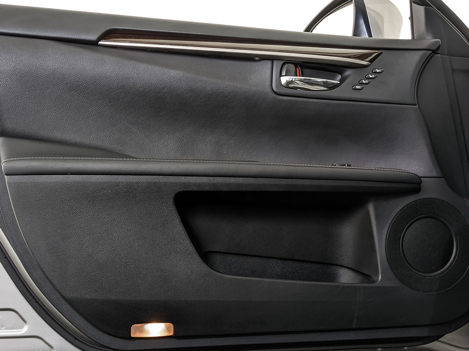 Фото Lexus ES с пробегом 100023 км