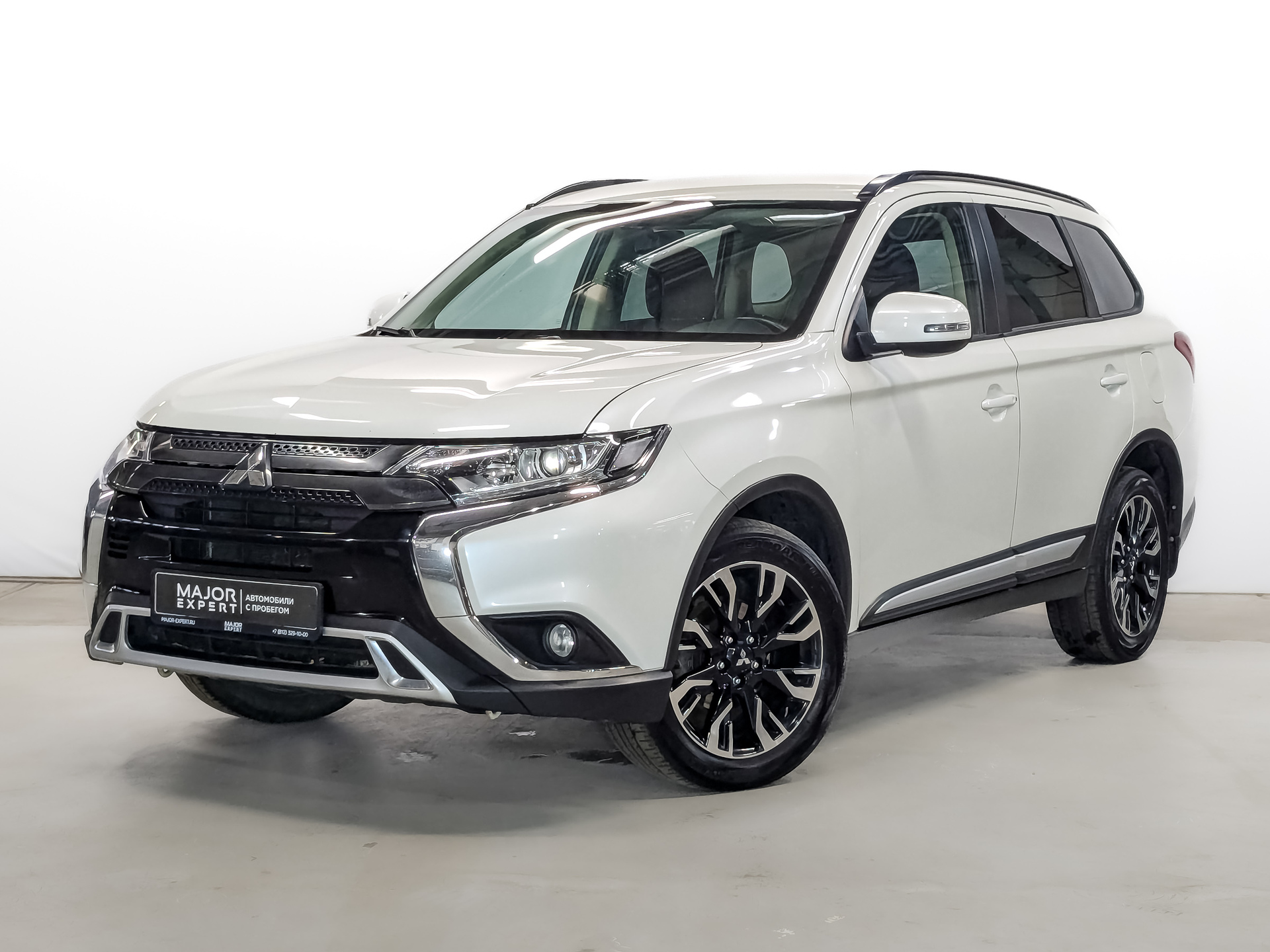 MITSUBISHI Outlander 2.00 (146 л.с), автомат, 2021, пробег 76 045 км