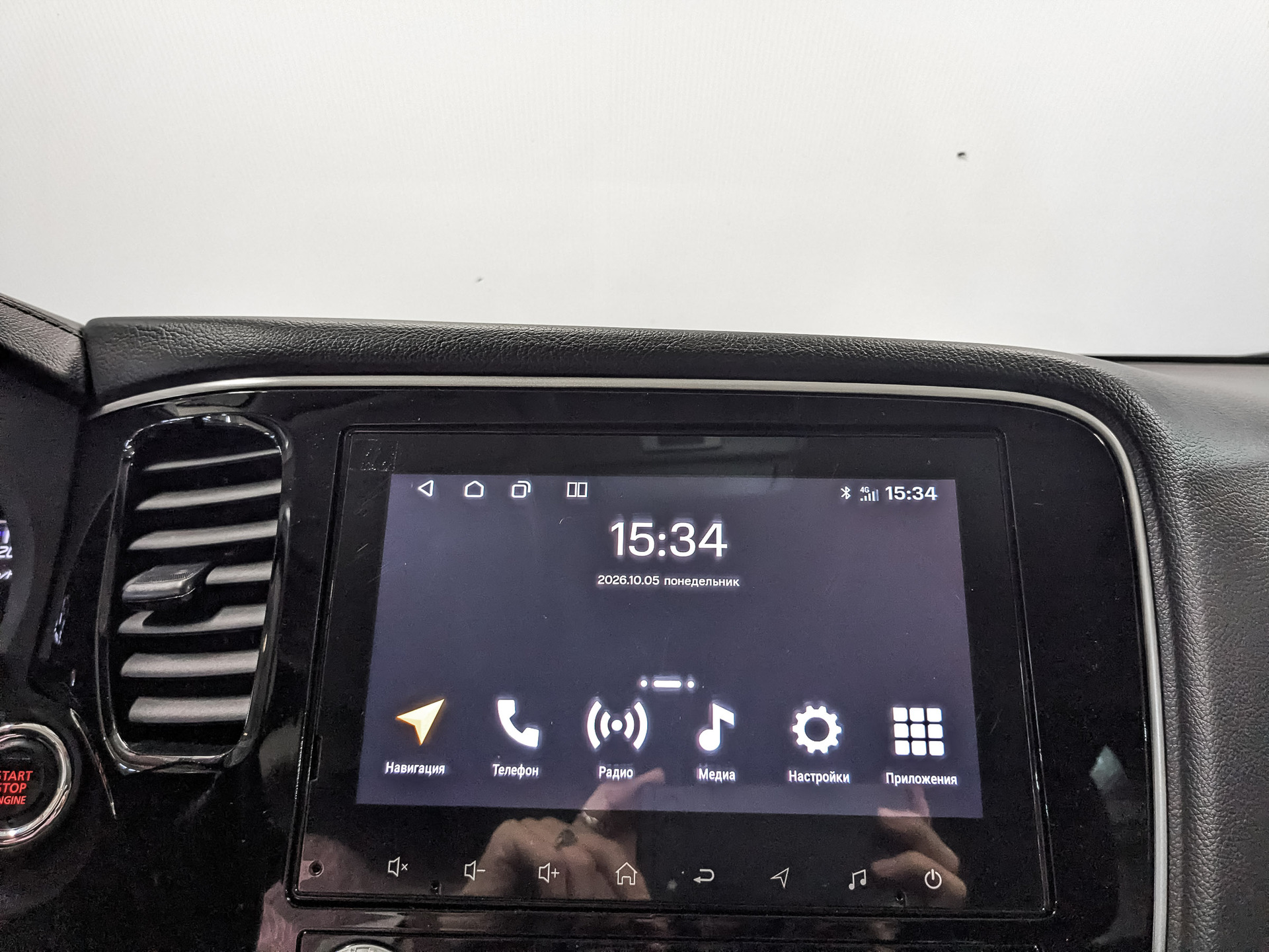 MITSUBISHI Outlander 2.00 (146 л.с), автомат, 2021, пробег 76 045 км