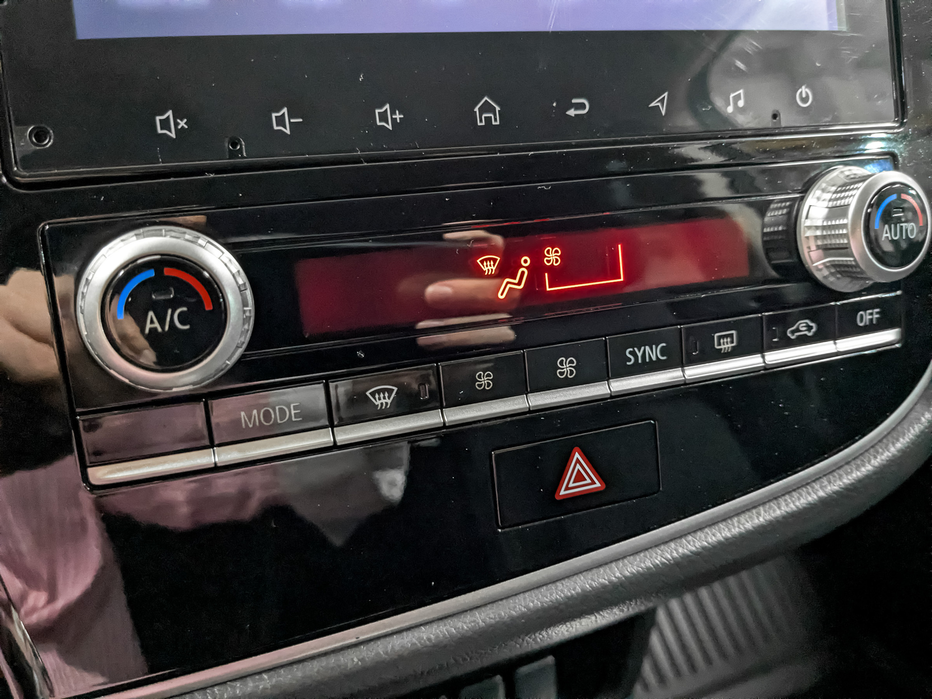 MITSUBISHI Outlander 2.00 (146 л.с), автомат, 2021, пробег 76 045 км