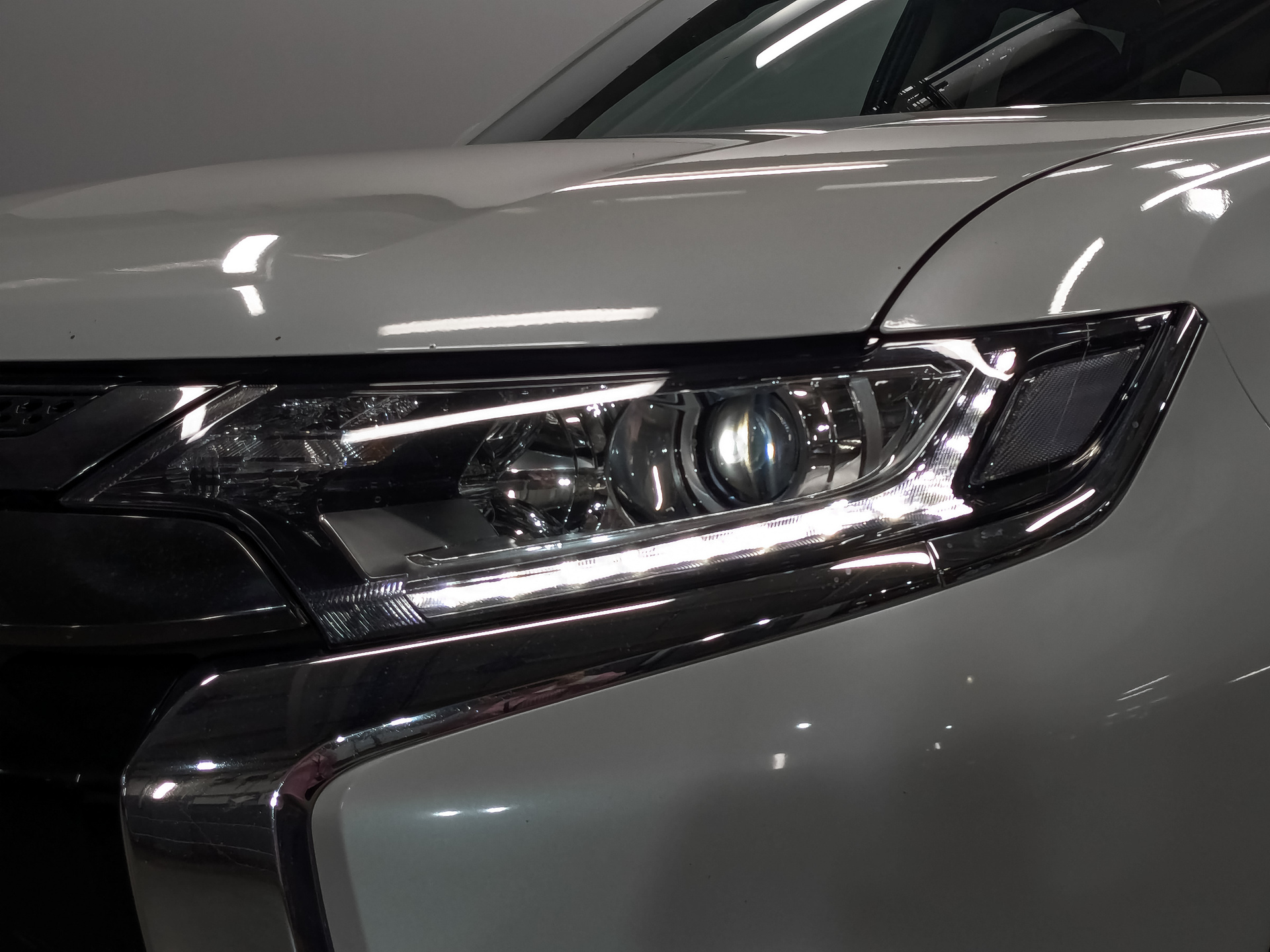 MITSUBISHI Outlander 2.00 (146 л.с), автомат, 2021, пробег 76 045 км