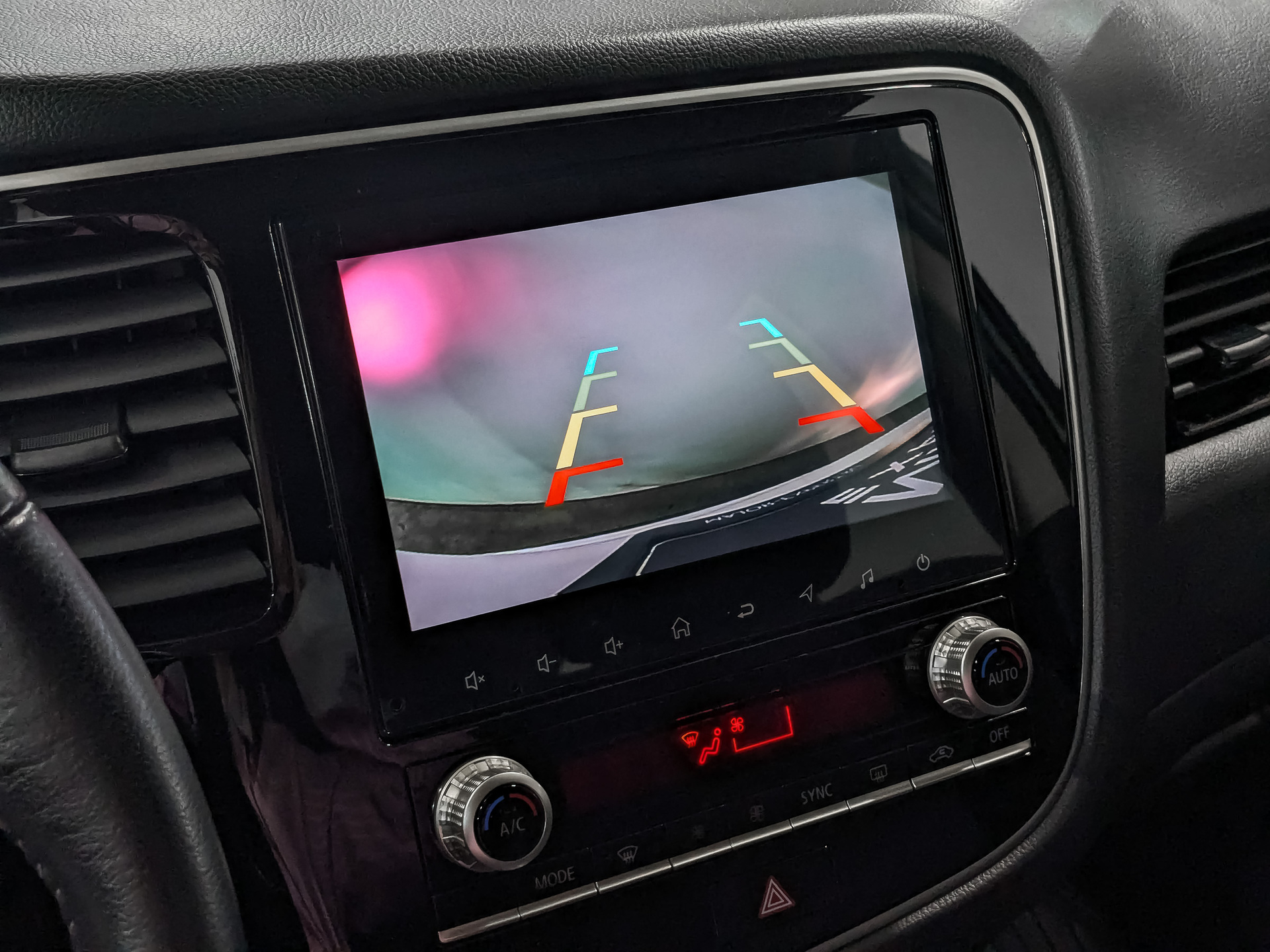 MITSUBISHI Outlander 2.00 (146 л.с), автомат, 2021, пробег 76 045 км