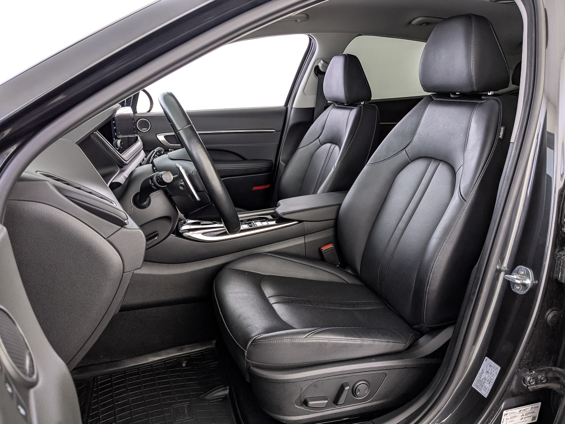 HYUNDAI Sonata 2.00 (150 л.с), автомат, 2021, пробег 60 083 км
