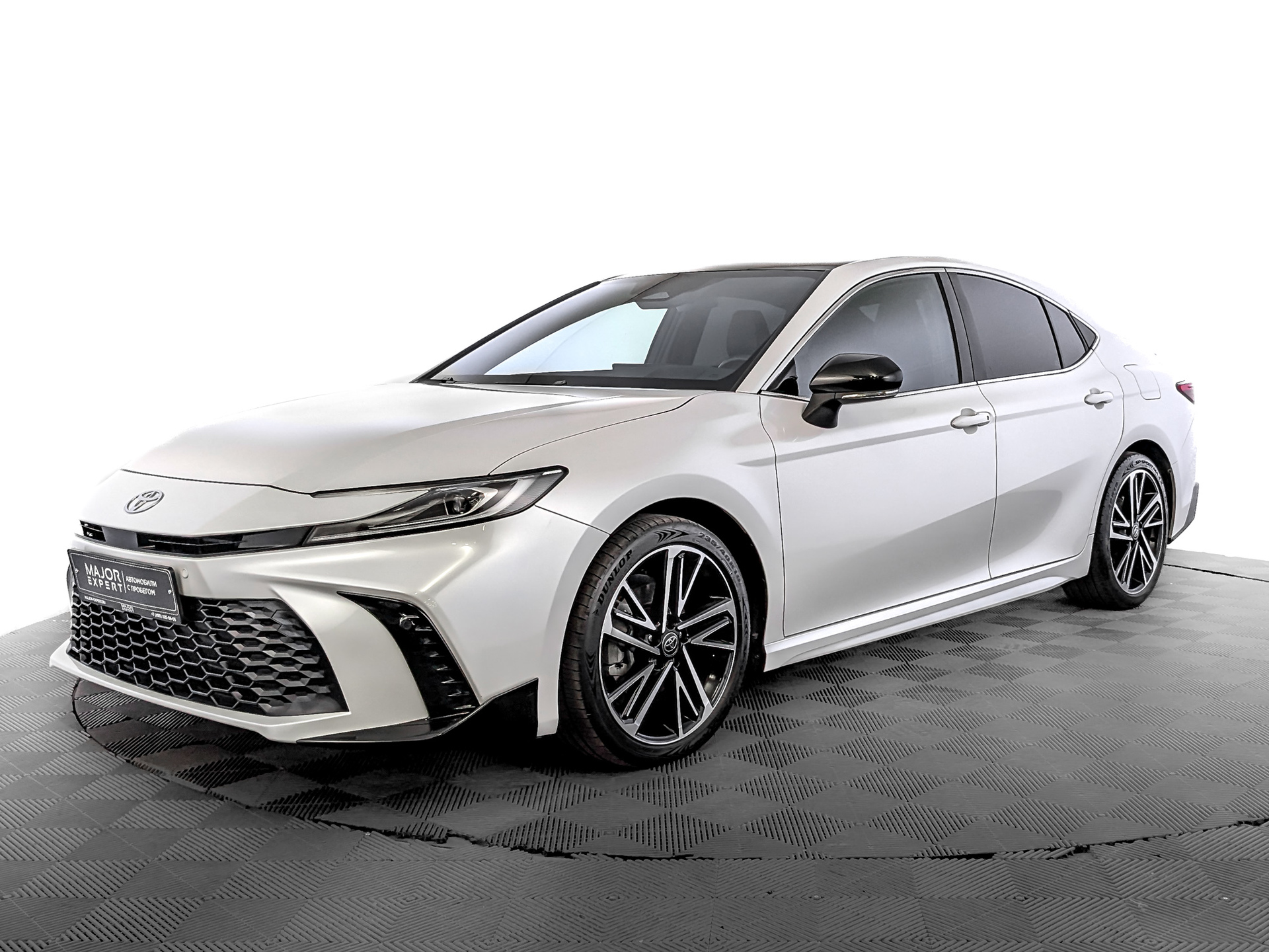TOYOTA Camry 2.00 (173 л.с), автомат, 2024, пробег 12 589 км