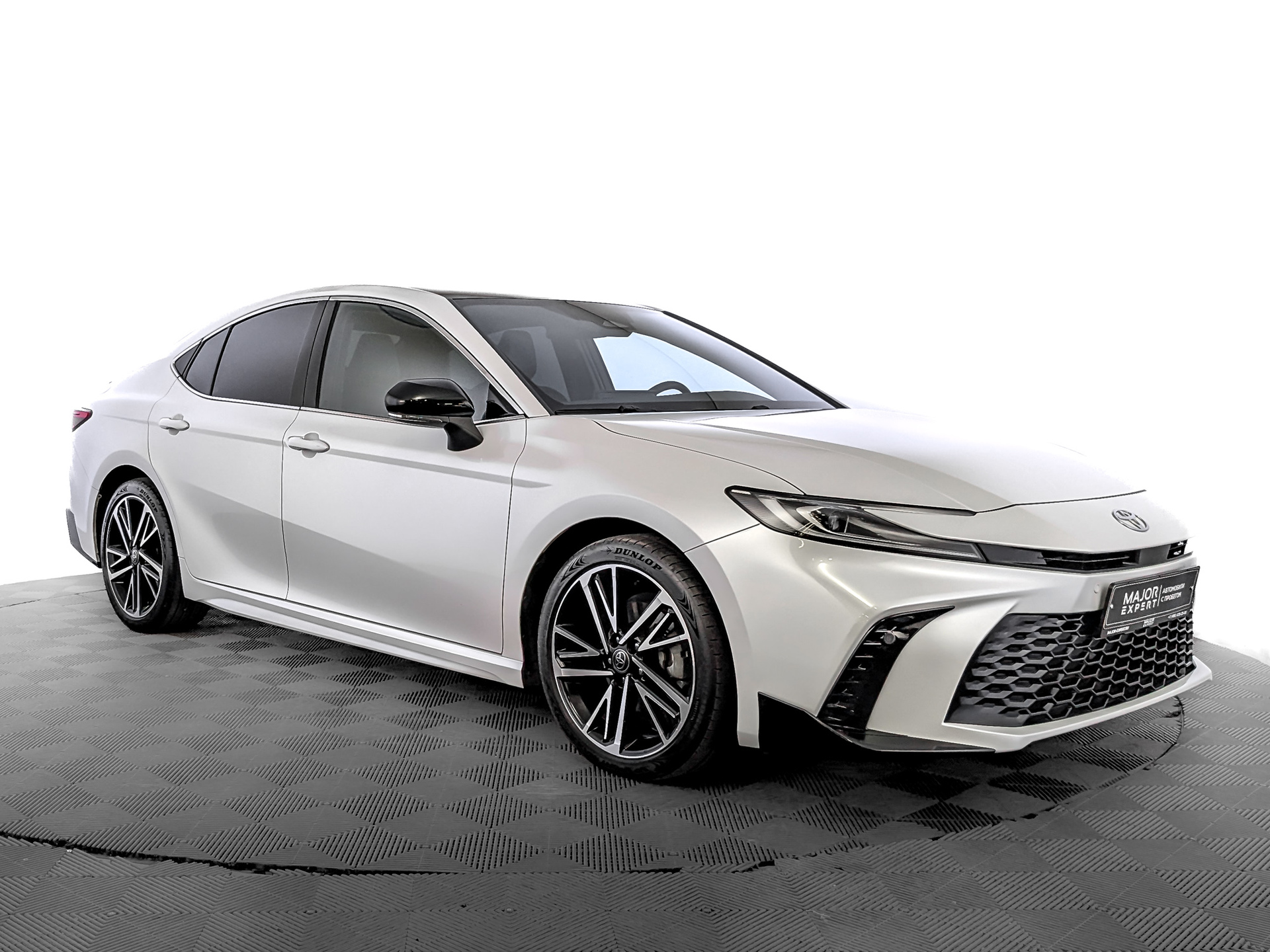 TOYOTA Camry 2.00 (173 л.с), автомат, 2024, пробег 12 589 км