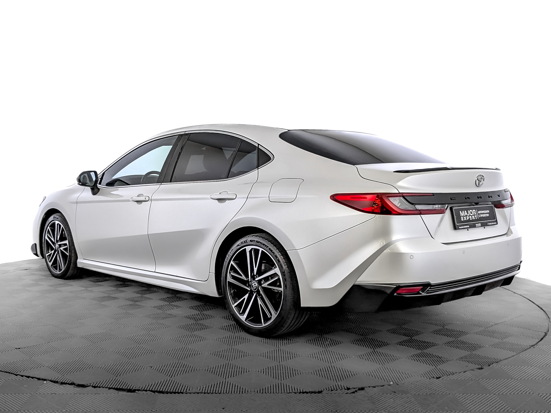 TOYOTA Camry 2.00 (173 л.с), автомат, 2024, пробег 12 589 км