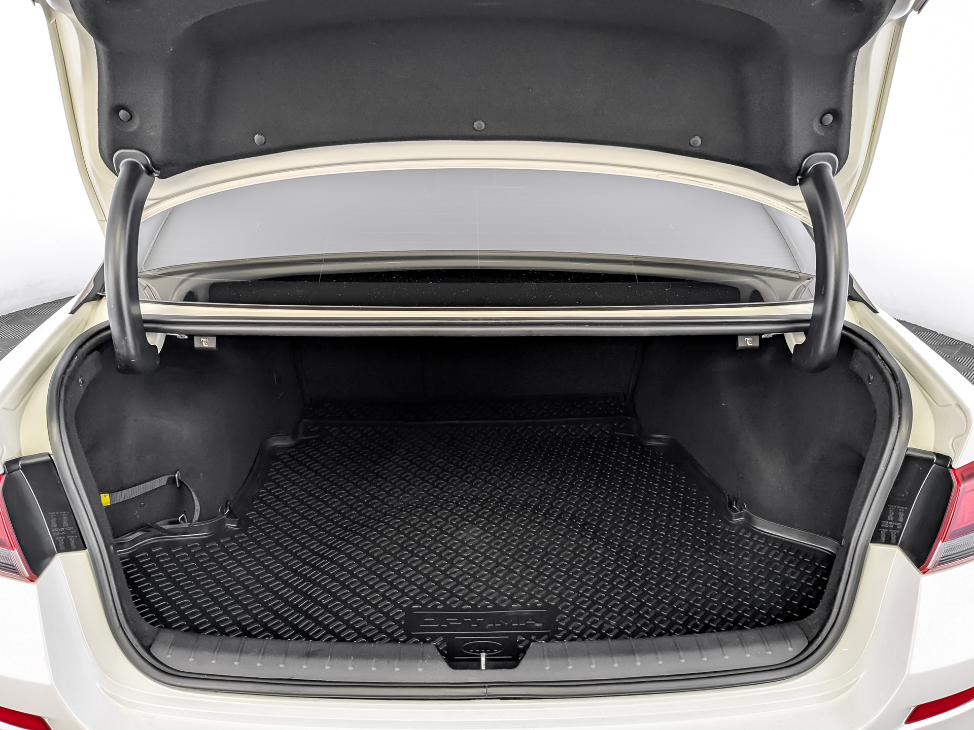 KIA Optima 2.40 (188 л.с), автомат, 2019, пробег 159 308 км