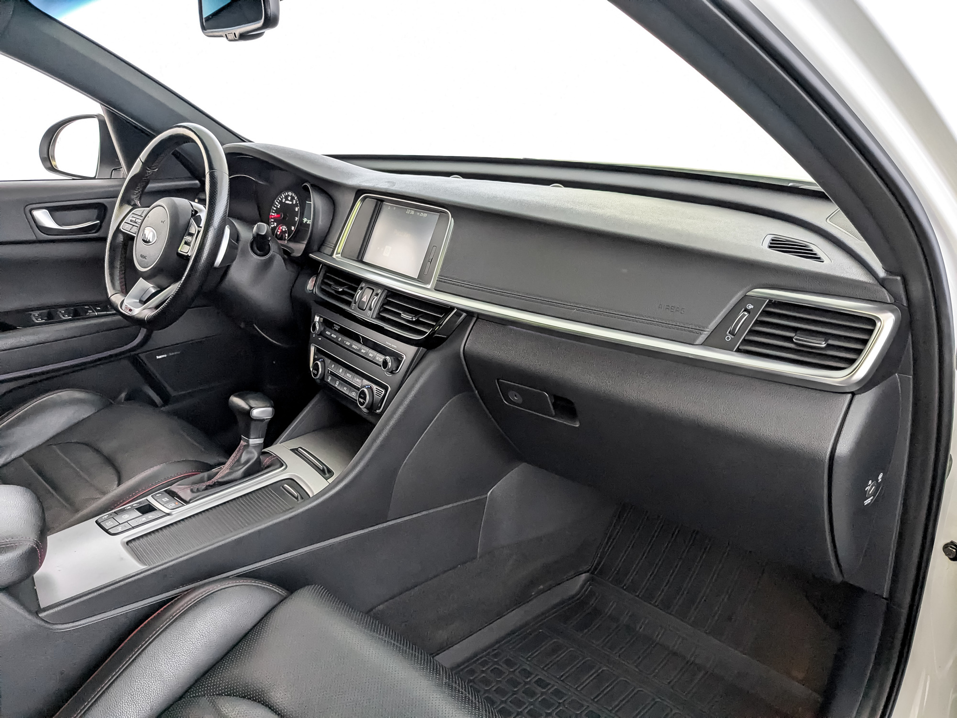 KIA Optima 2.40 (188 л.с), автомат, 2019, пробег 159 308 км