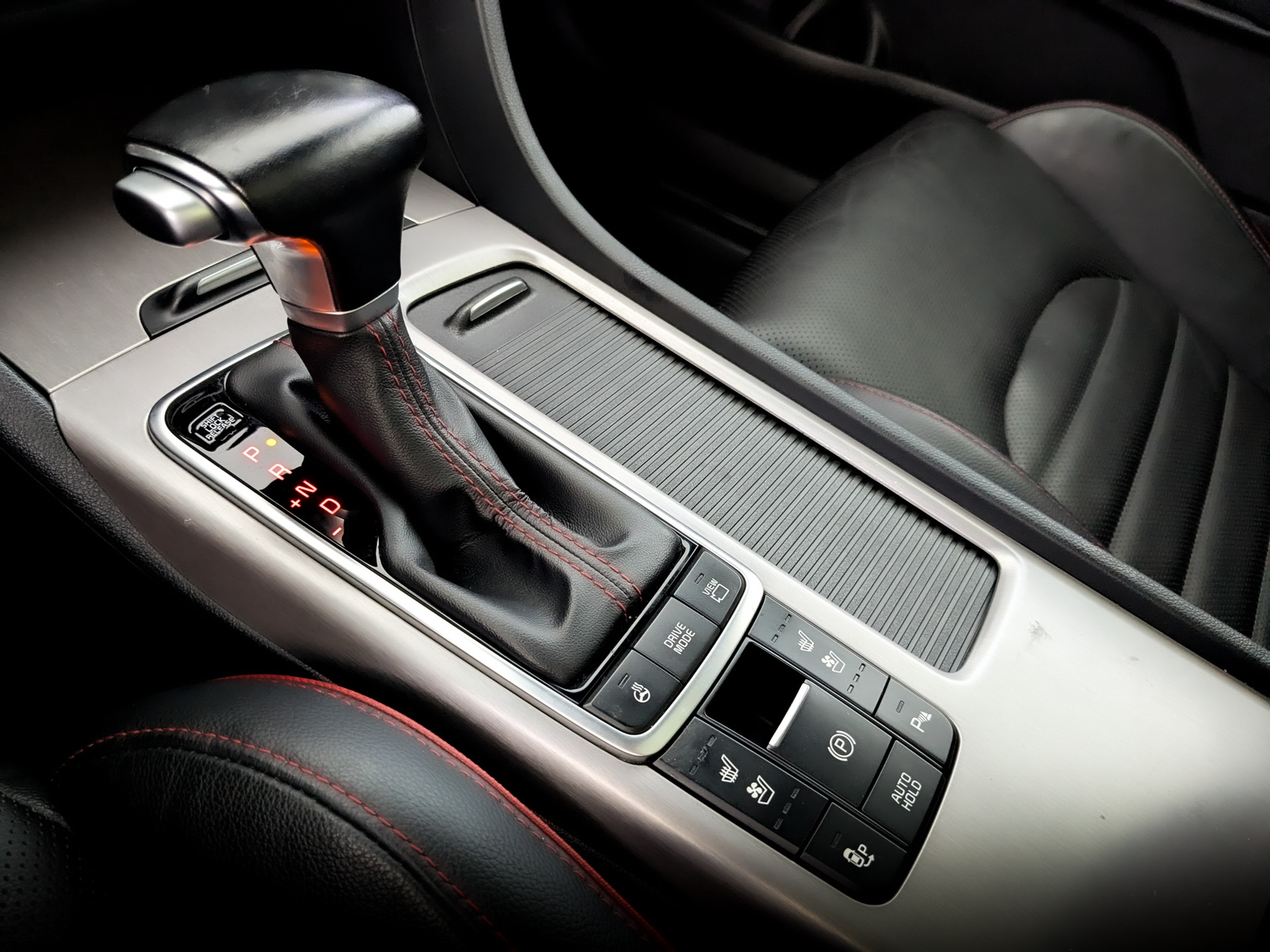 KIA Optima 2.40 (188 л.с), автомат, 2019, пробег 159 308 км
