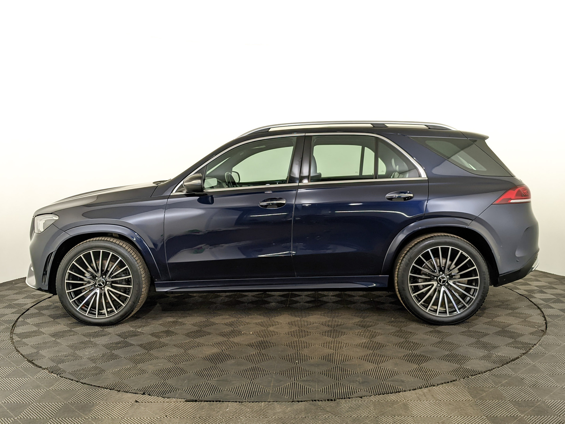 MERCEDES-BENZ GLE 1.90 (245 л.с), автомат, 2020, пробег 111 490 км