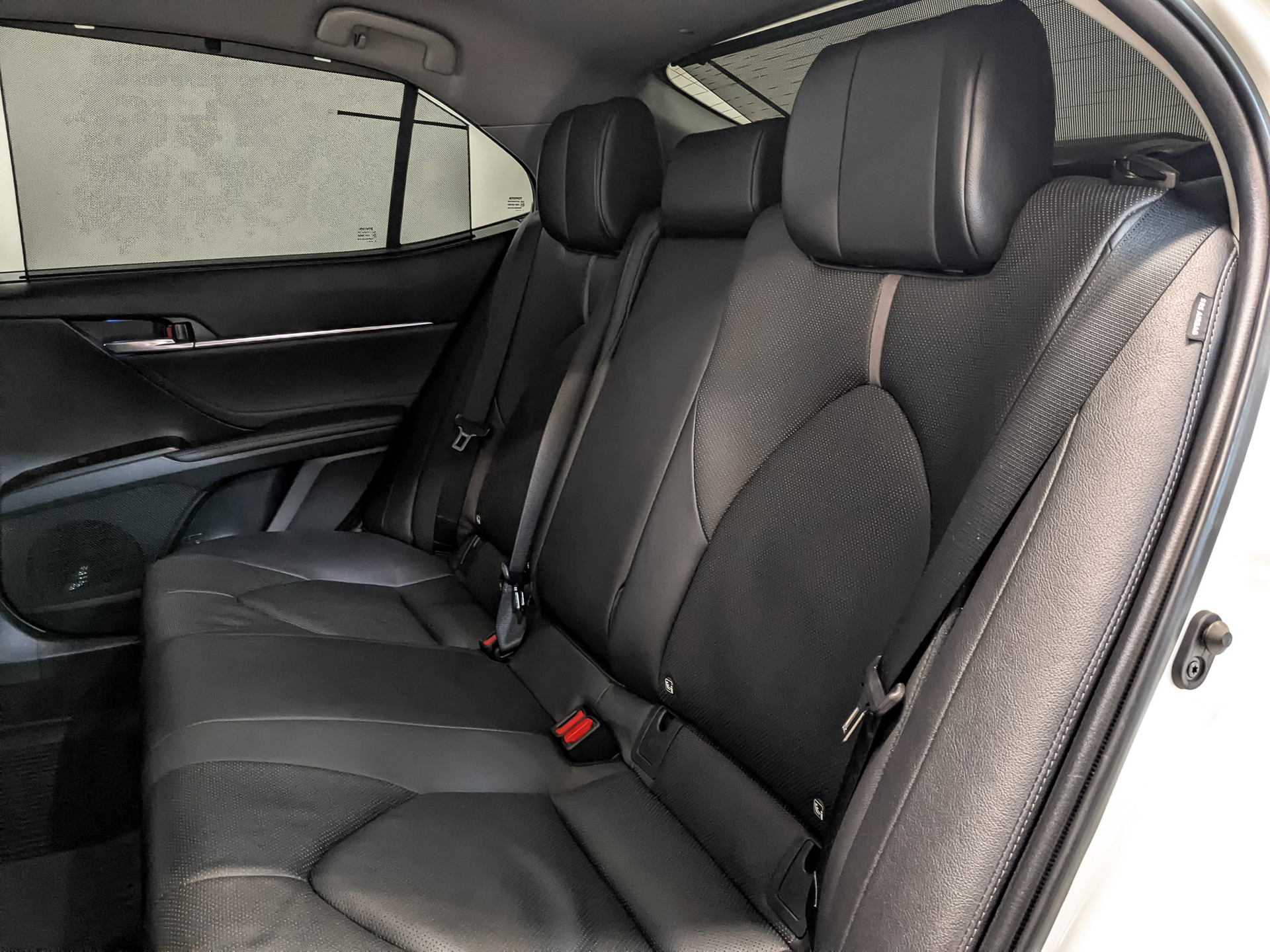 TOYOTA Camry 2.50 (200 л.с), автомат, 2021, пробег 170 661 км