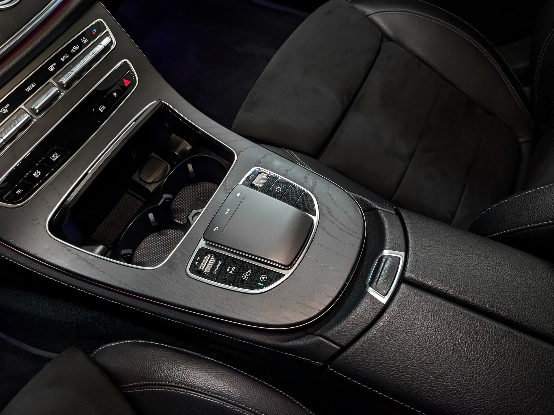 MERCEDES-BENZ E-Класс 2.00 (197 л.с), автомат, 2021, пробег 73 788 км