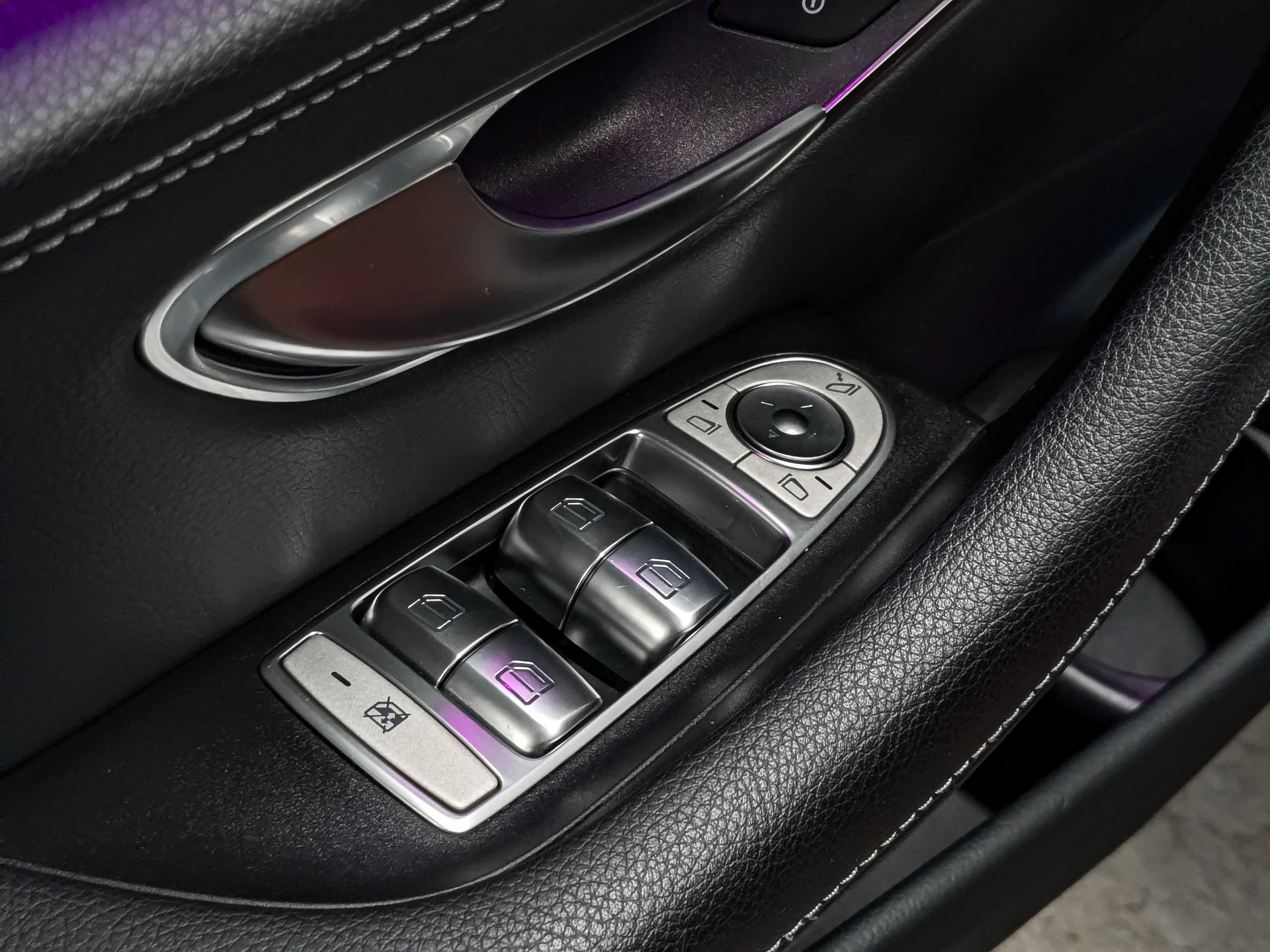 MERCEDES-BENZ E-Класс 2.00 (197 л.с), автомат, 2021, пробег 73 788 км
