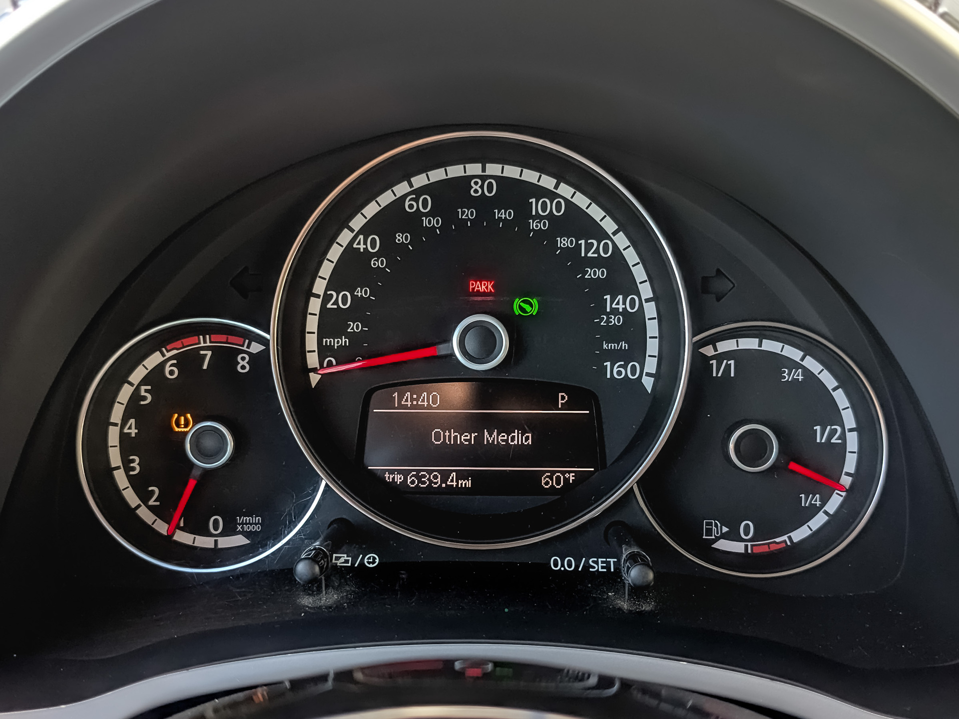 VOLKSWAGEN Beetle 1.80 (170 л.с), автомат, 2016, пробег 153 433 км