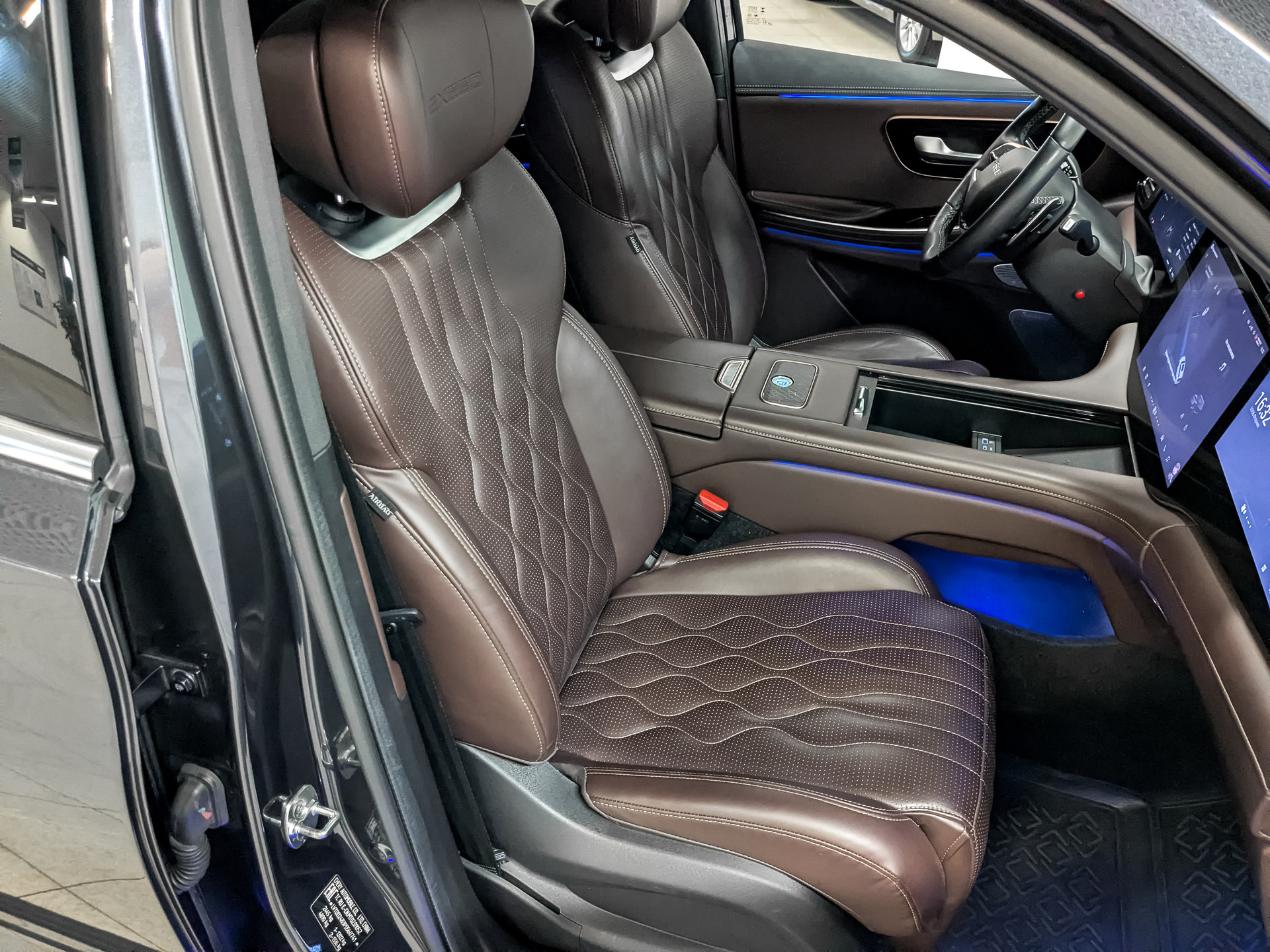 EXEED VX 2.00 (249 л.с), автомат, 2023, пробег 60 154 км