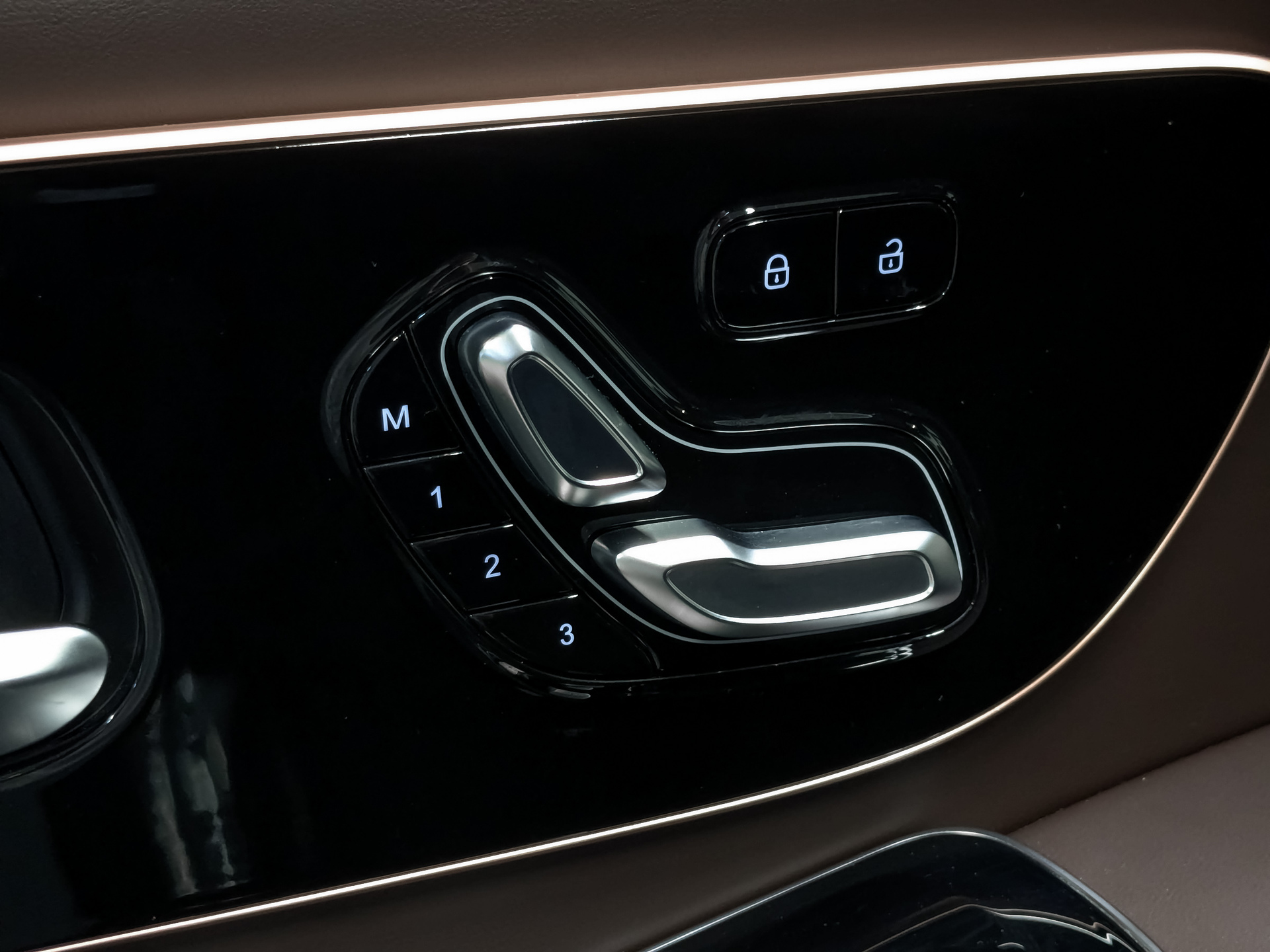 EXEED VX 2.00 (249 л.с), автомат, 2023, пробег 60 154 км