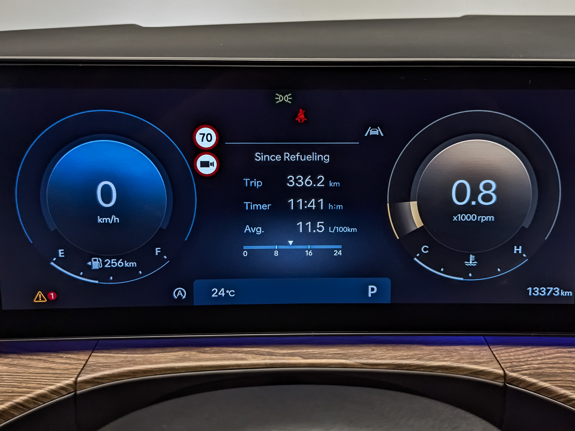 HYUNDAI Santa Fe 2.00 (247 л.с), автомат, 2025, пробег 13 371 км