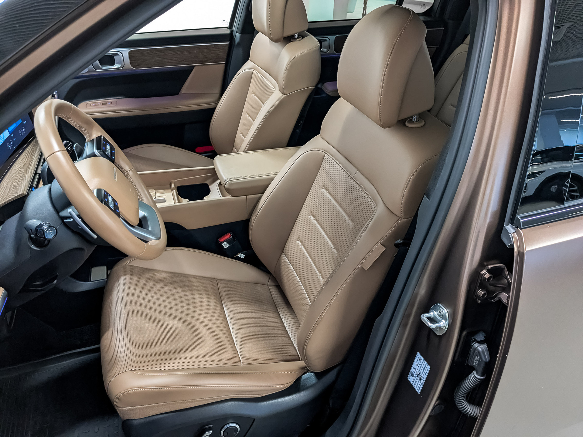 HYUNDAI Santa Fe 2.00 (247 л.с), автомат, 2025, пробег 13 371 км