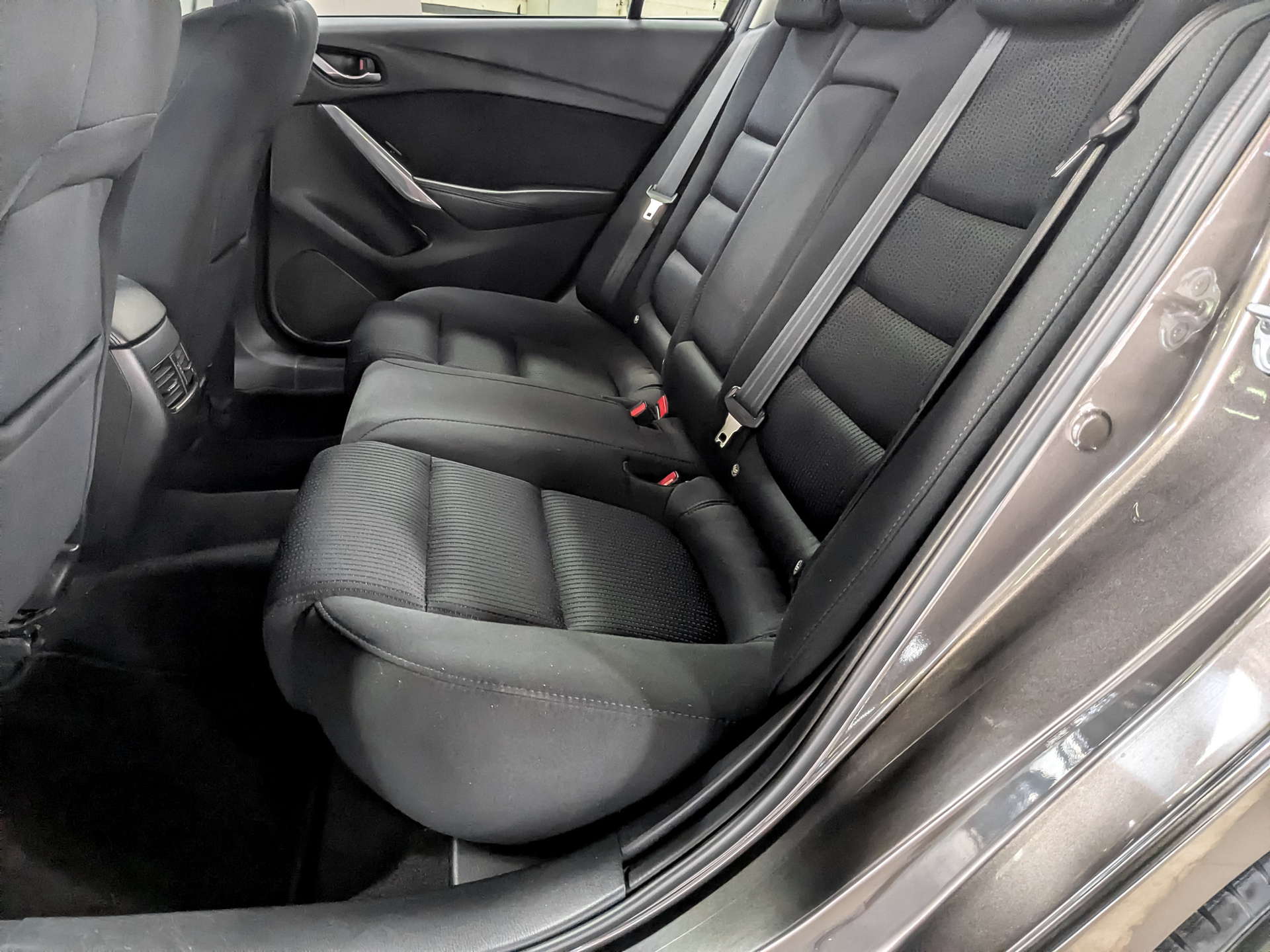 MAZDA 6 2.00 (150 л.с), автомат, 2015, пробег 94 632 км