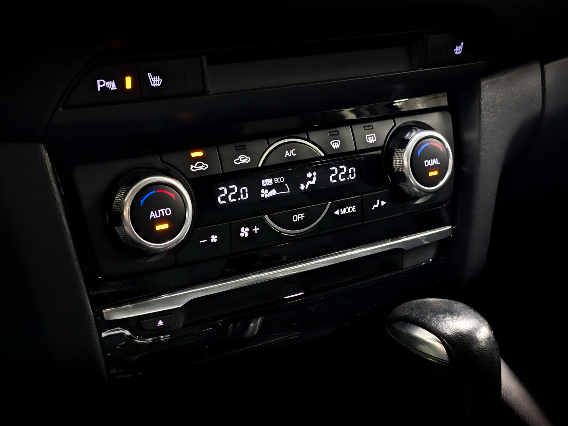 MAZDA 6 2.00 (150 л.с), автомат, 2015, пробег 94 632 км