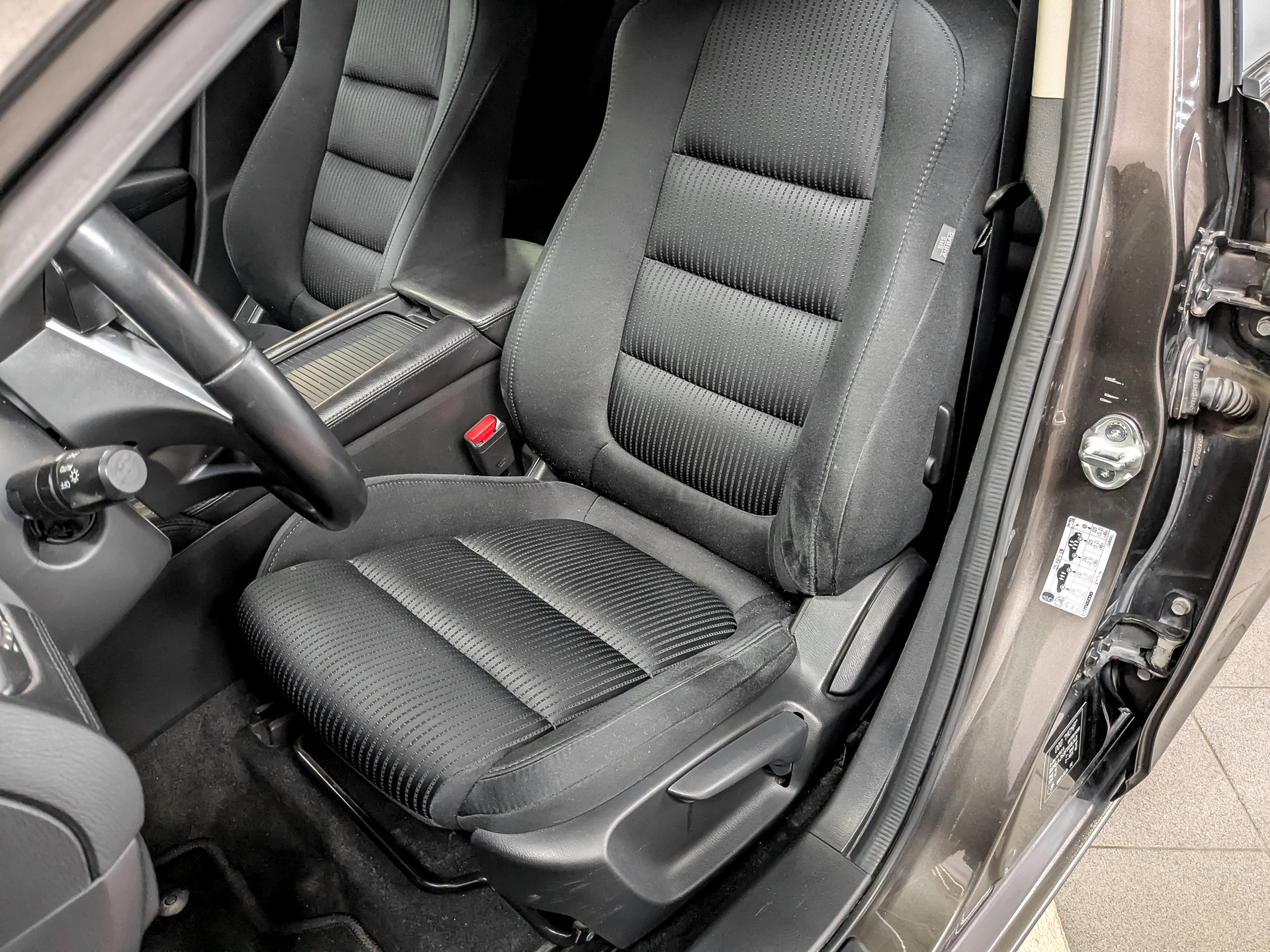 MAZDA 6 2.00 (150 л.с), автомат, 2015, пробег 94 632 км