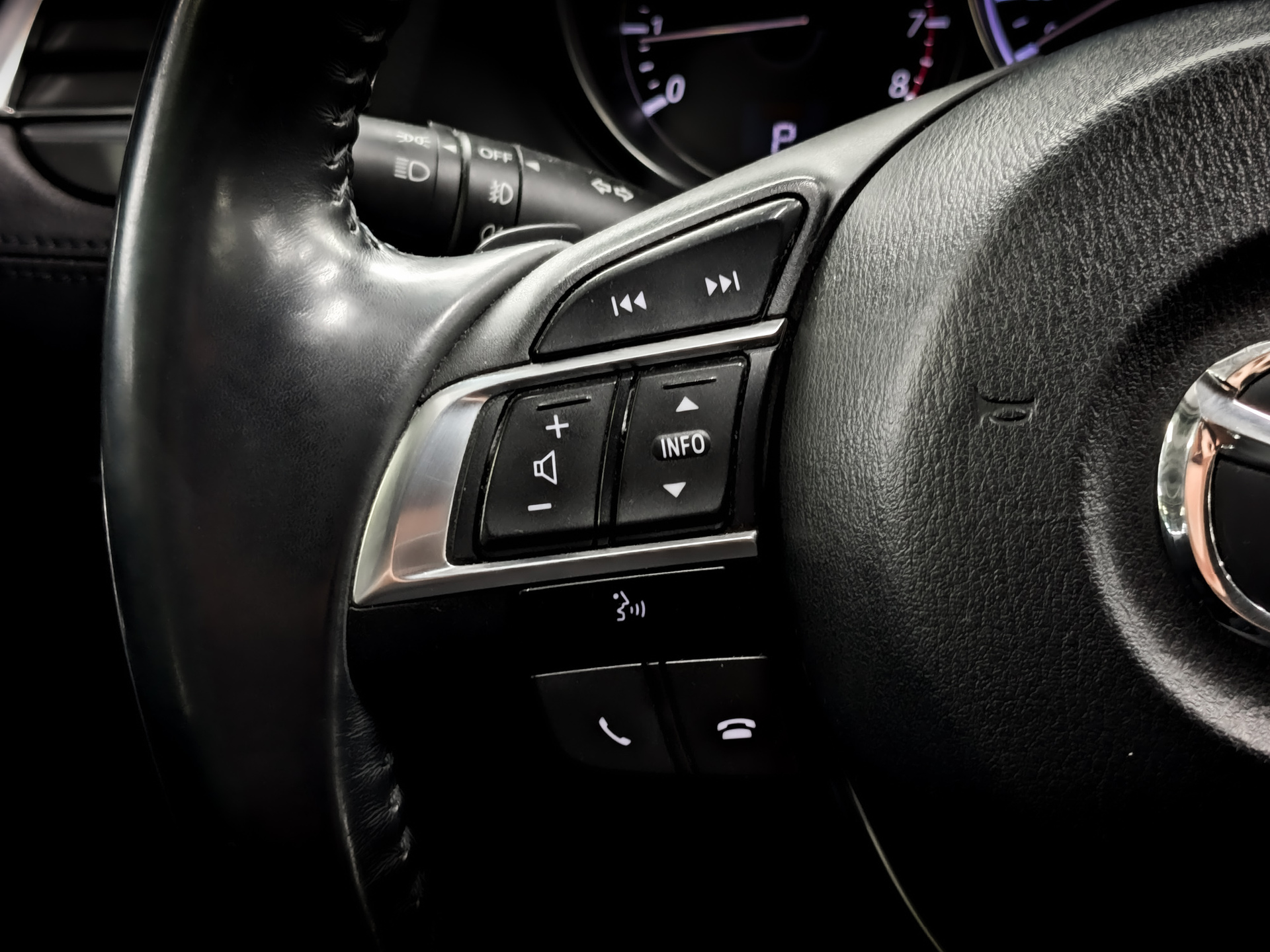 MAZDA 6 2.00 (150 л.с), автомат, 2015, пробег 94 632 км