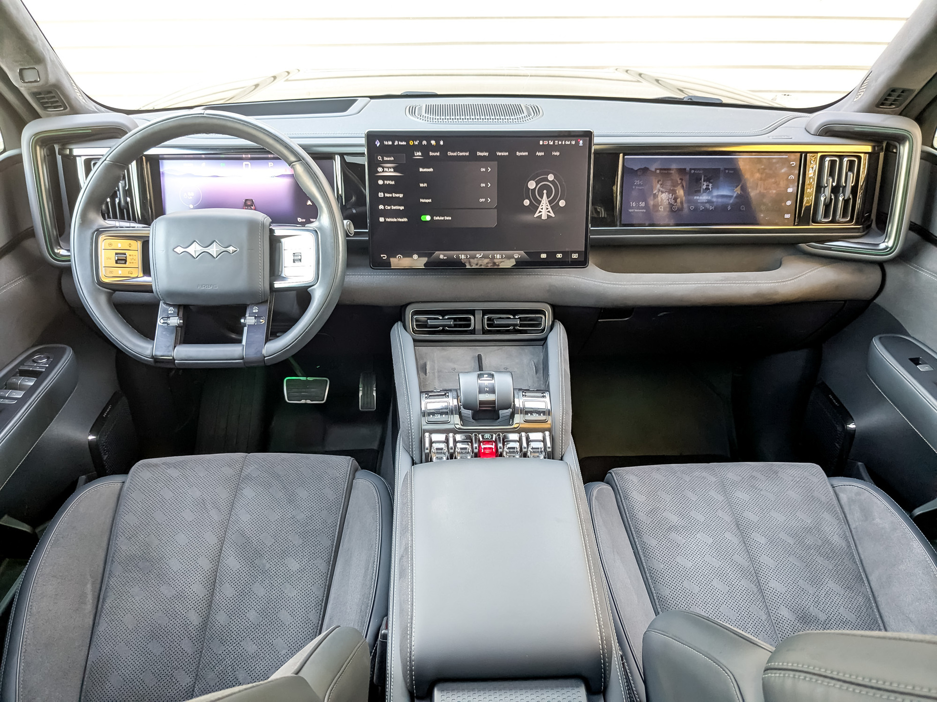 FANGCHENGBAO (BYD) Leopard 5 1.50 (401 л.с), автомат, 2024, пробег 40 540 км