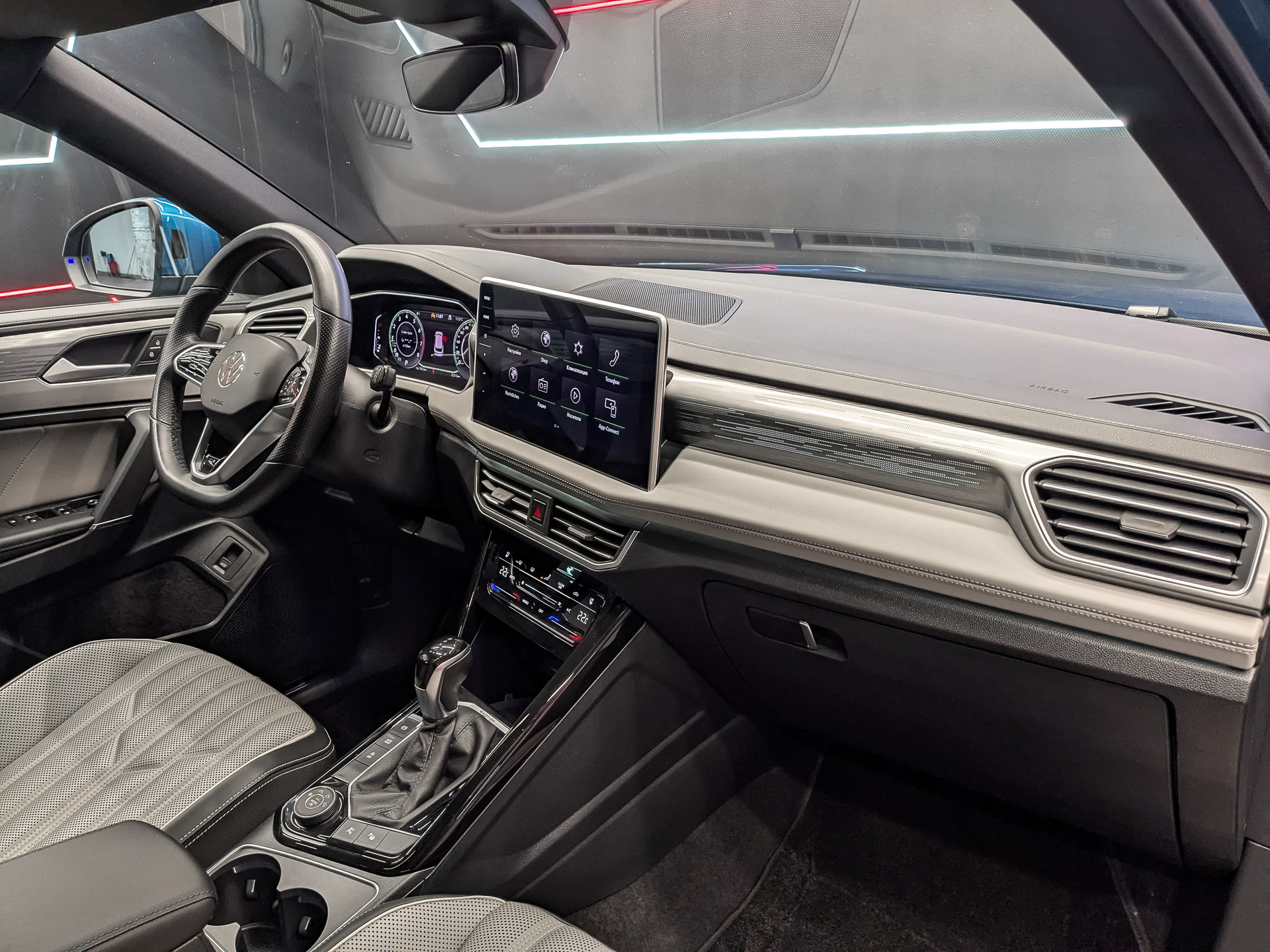 VOLKSWAGEN Tayron 2.00 (220 л.с), автомат, 2022, пробег 35 314 км