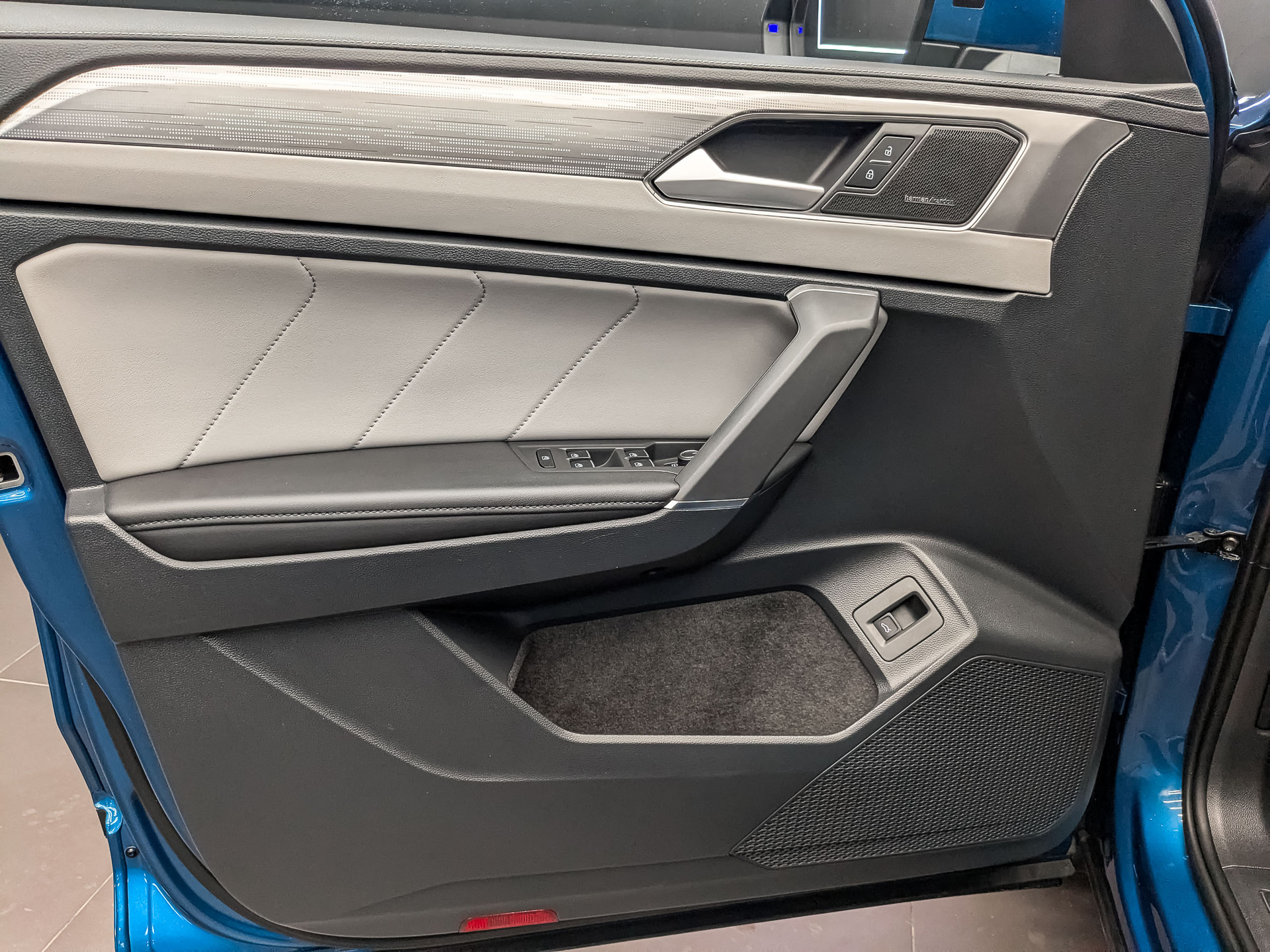 VOLKSWAGEN Tayron 2.00 (220 л.с), автомат, 2022, пробег 35 314 км