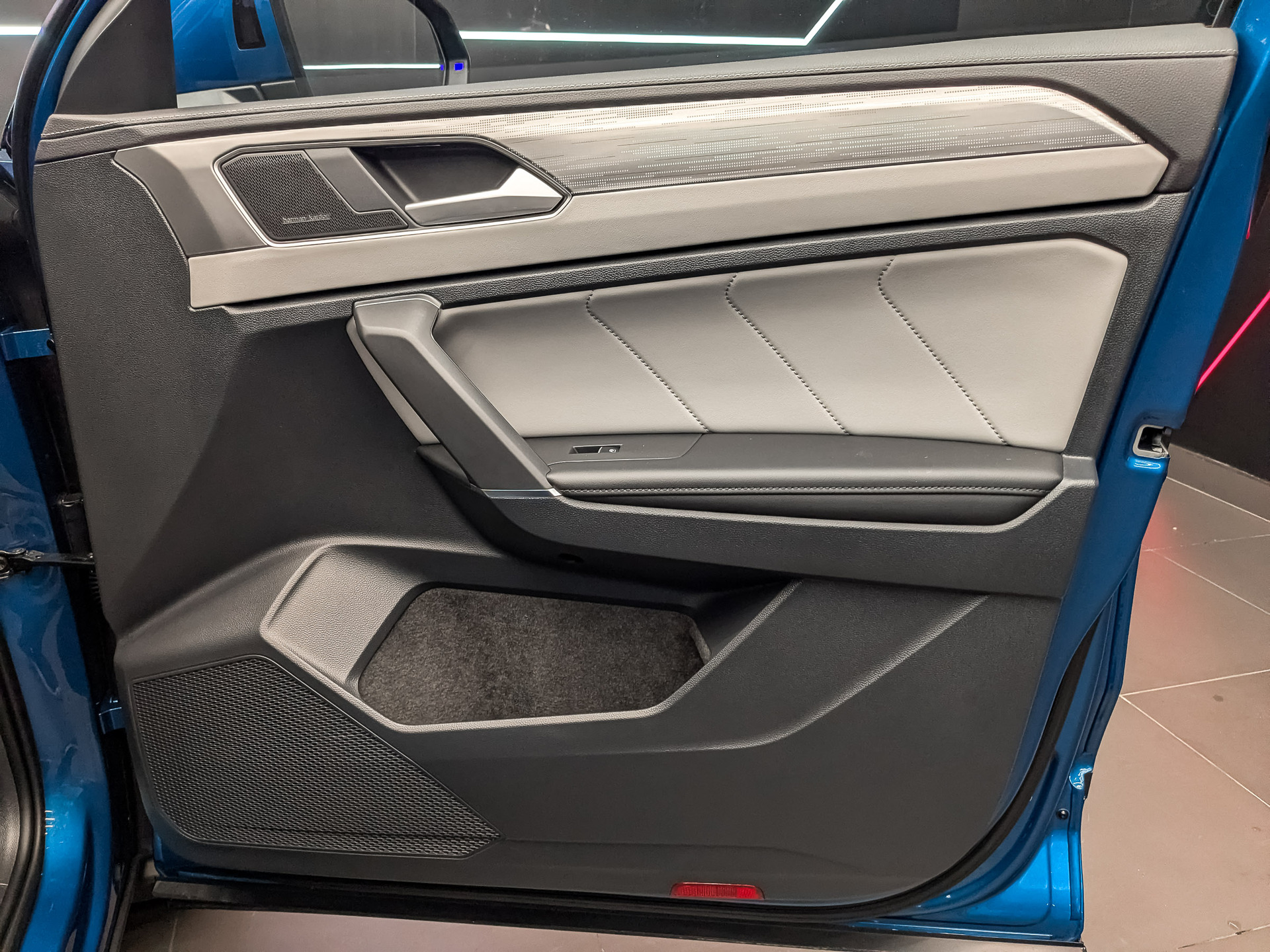 VOLKSWAGEN Tayron 2.00 (220 л.с), автомат, 2022, пробег 35 314 км