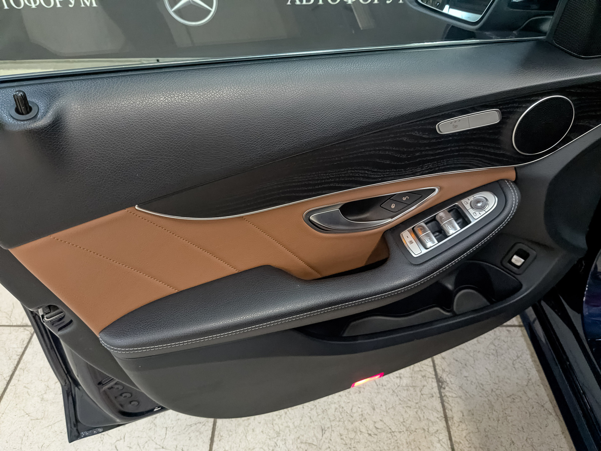 MERCEDES-BENZ C-Класс 2.00 (204 л.с), автомат, 2020, пробег 57 954 км