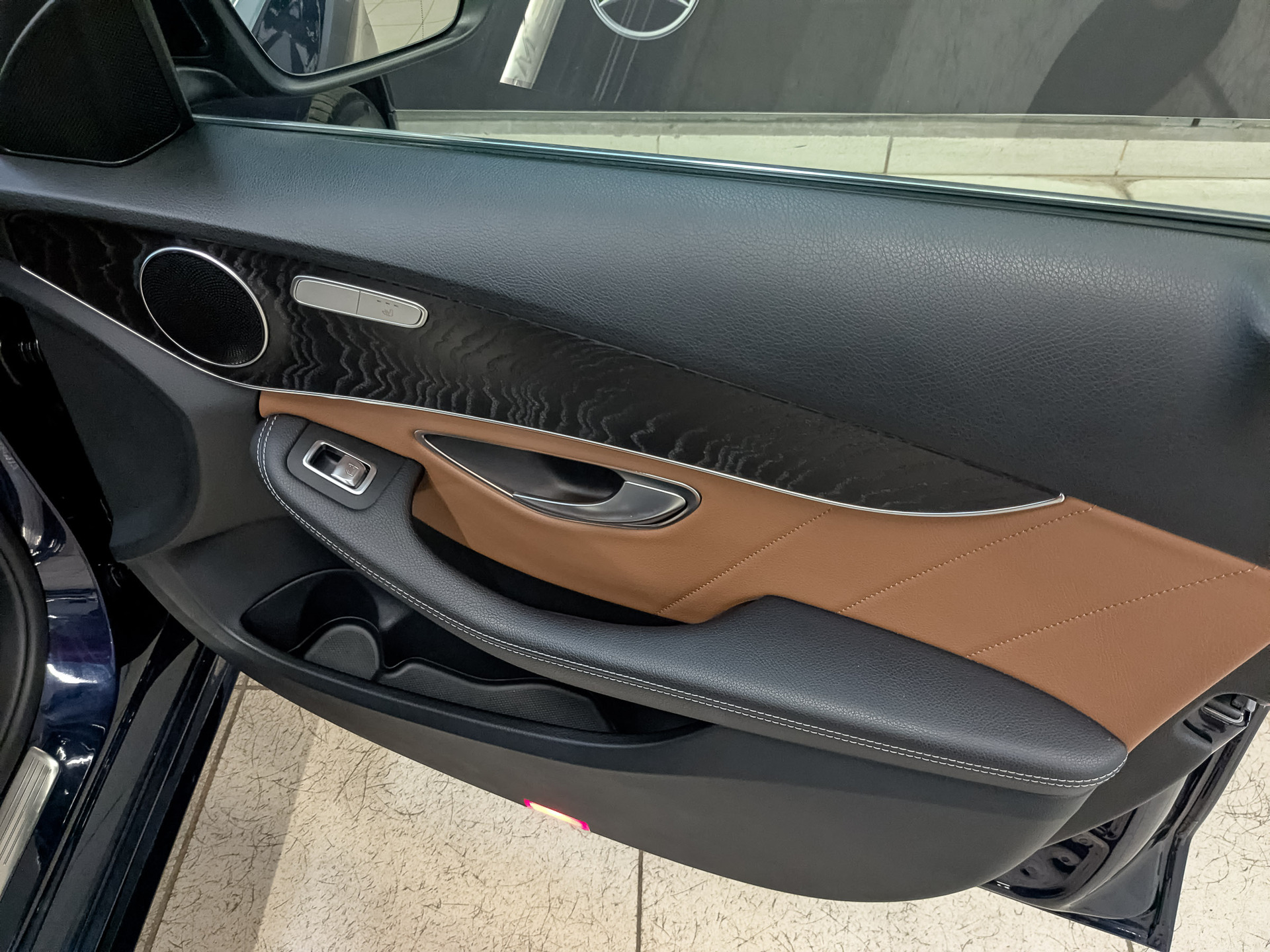 MERCEDES-BENZ C-Класс 2.00 (204 л.с), автомат, 2020, пробег 57 954 км