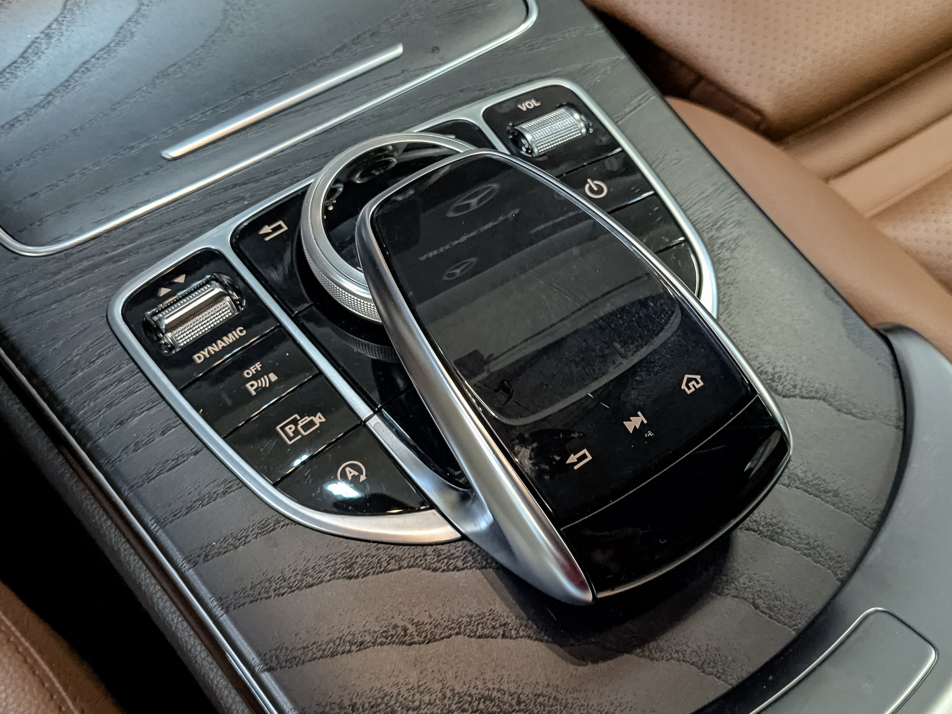 MERCEDES-BENZ C-Класс 2.00 (204 л.с), автомат, 2020, пробег 57 954 км