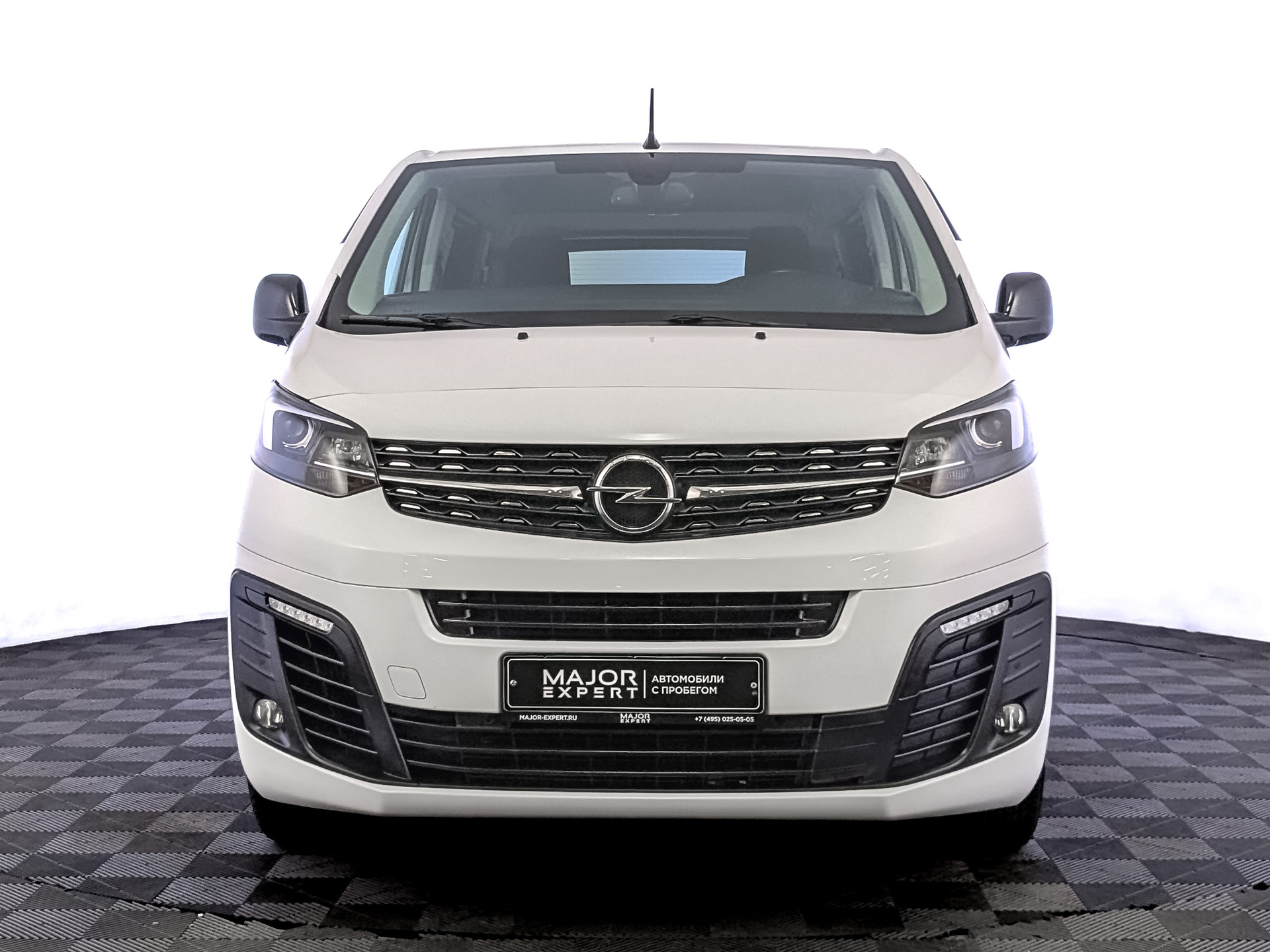 OPEL Zafira Life 2.00 (150 л.с), автомат, 2021, пробег 74 900 км