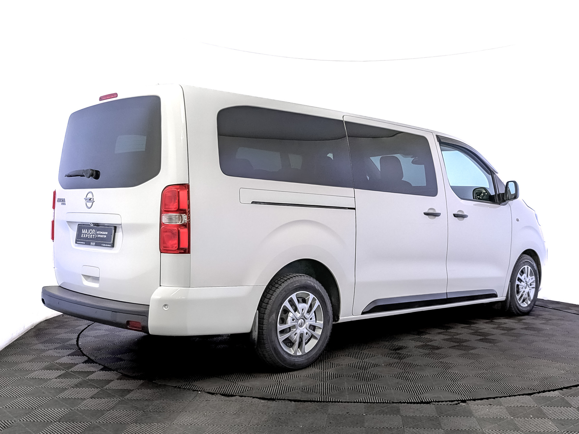 OPEL Zafira Life 2.00 (150 л.с), автомат, 2021, пробег 74 900 км