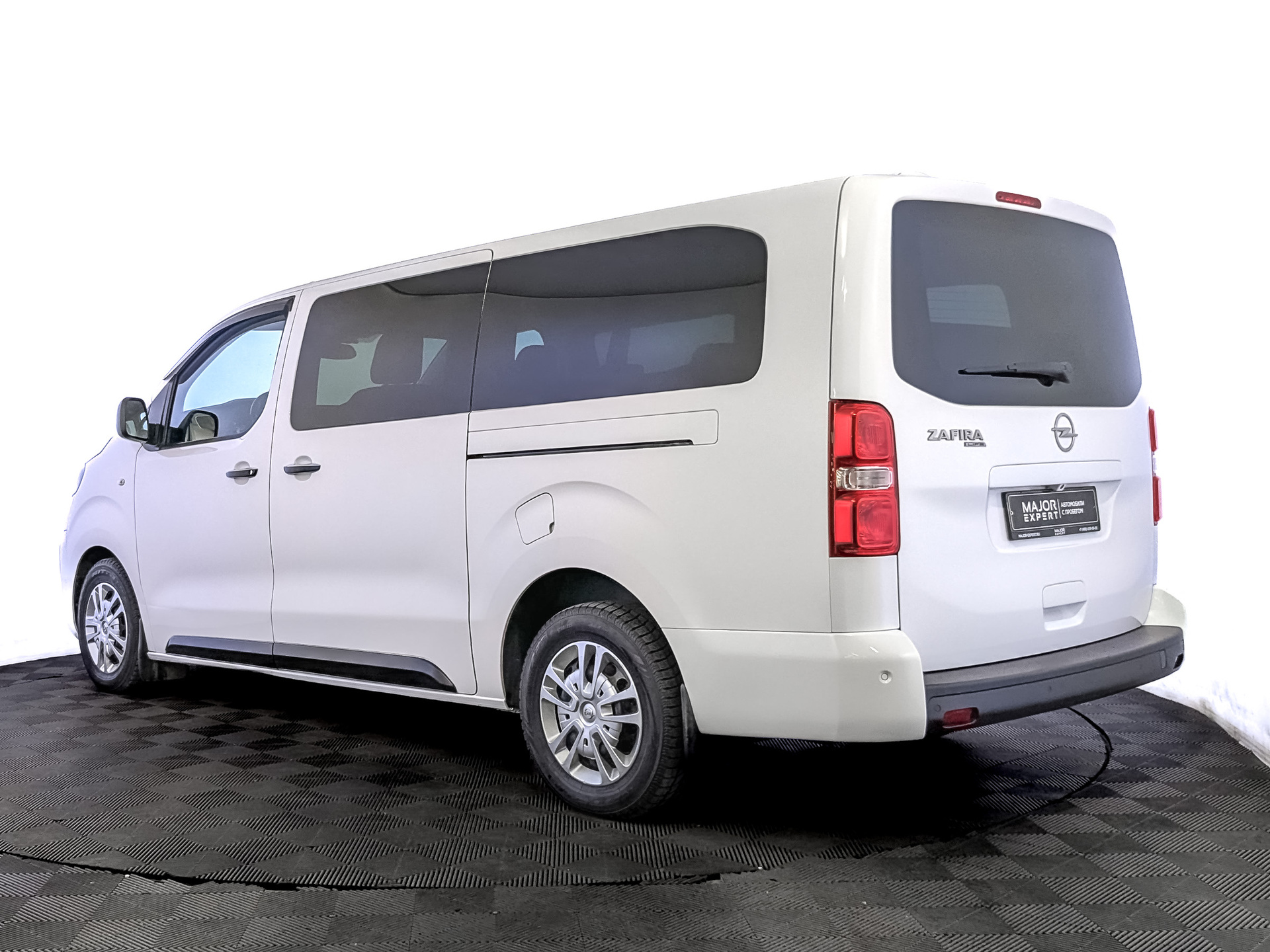 OPEL Zafira Life 2.00 (150 л.с), автомат, 2021, пробег 74 900 км