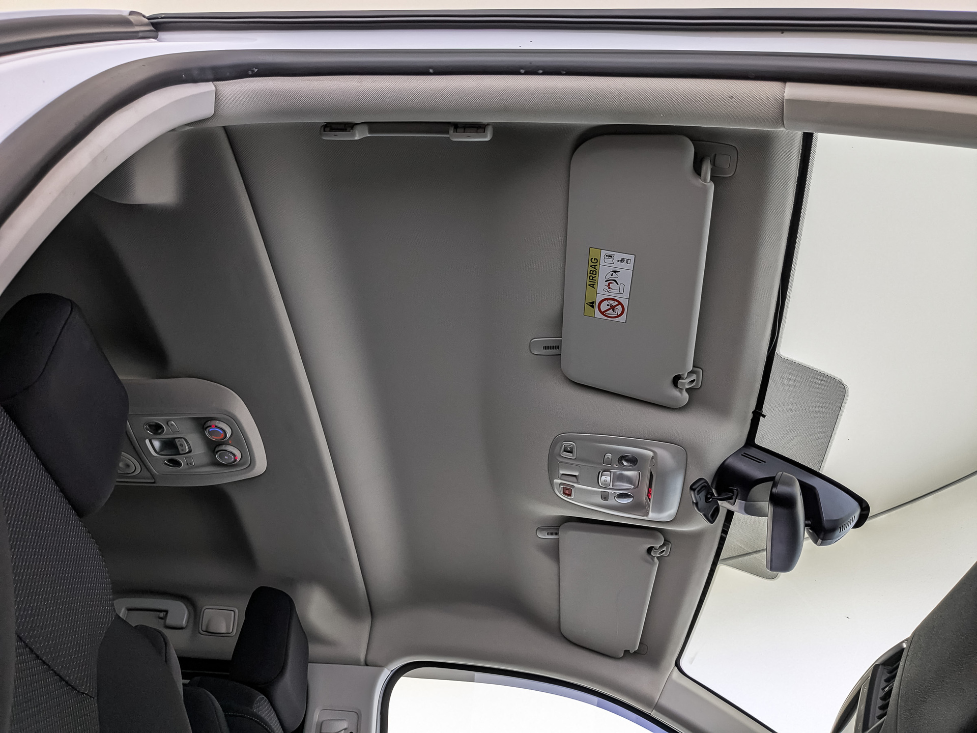 OPEL Zafira Life 2.00 (150 л.с), автомат, 2021, пробег 74 900 км