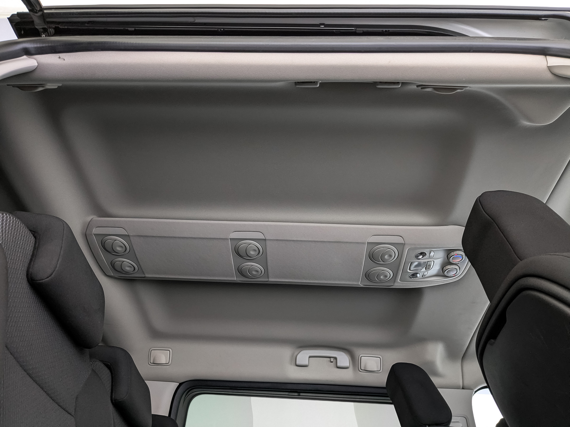 OPEL Zafira Life 2.00 (150 л.с), автомат, 2021, пробег 74 900 км