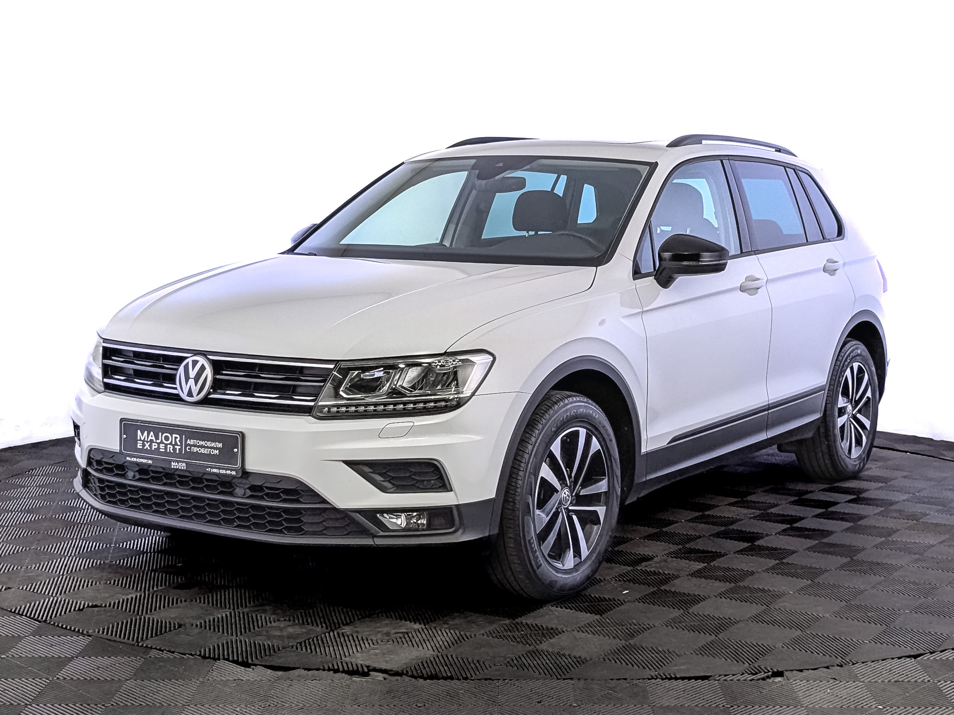 VOLKSWAGEN Tiguan 1.40 (150 л.с), автомат, 2020, пробег 54 391 км